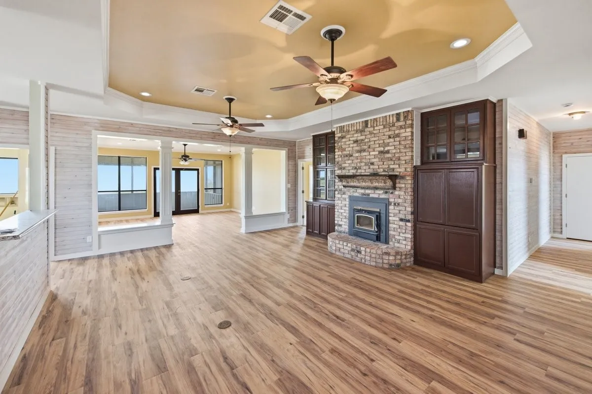 Single Family Residence For Sale in Hill County , 431 Hcr 2133, Whitney, Texas 76692, 3 Bedroom, 3 Bathroom, 2 Garage spaces, 2,633 Sqft, built in 0, mls#21338130, Real Estate Agent in Whitney, Homes For Sale in Hill county, Homes For Sale in Whitney, Realtor in Whitney Texas, Real Estate Brokerage Independent Realty Texas, Luminita Cordes Realtor