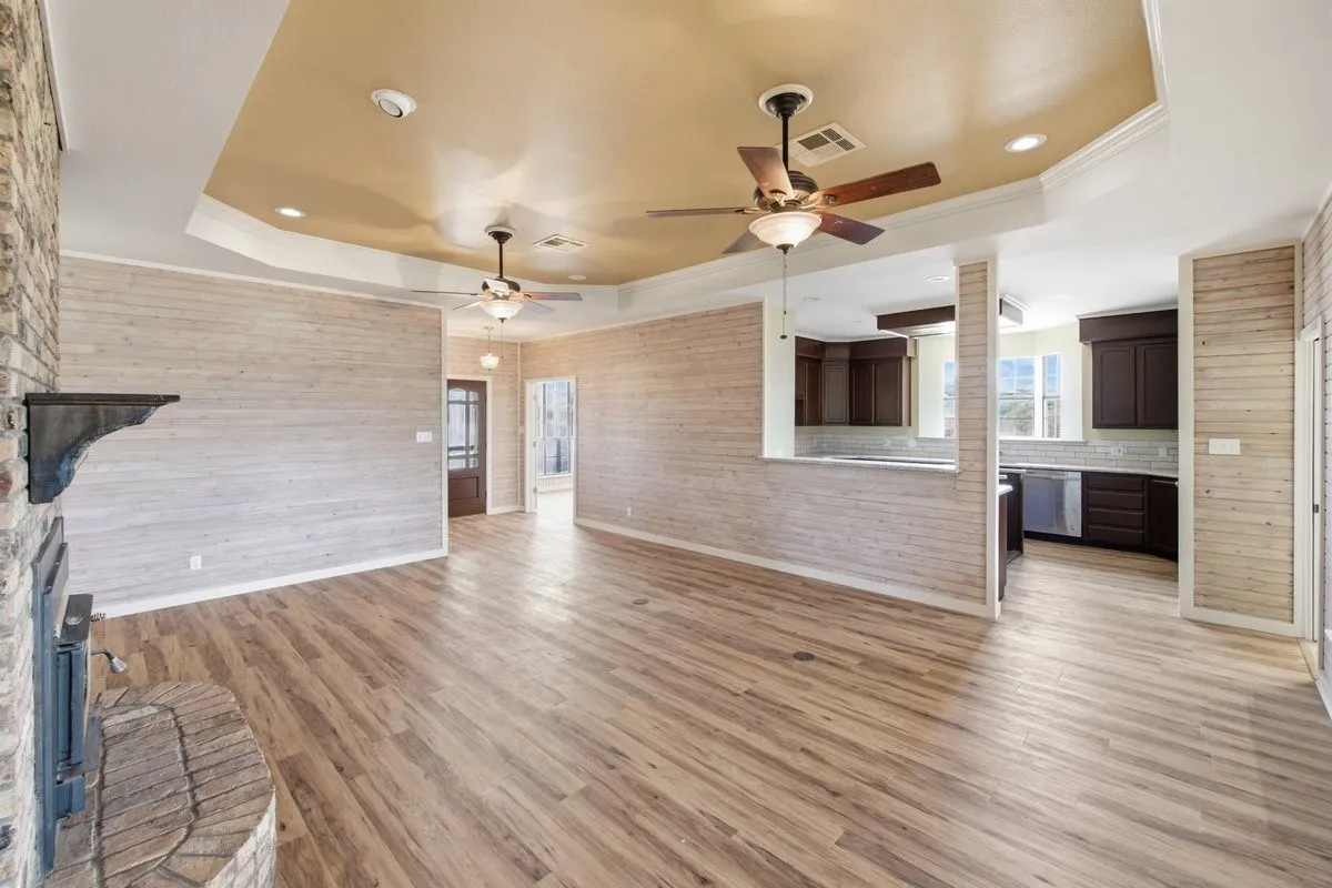Single Family Residence For Sale in Hill County , 431 Hcr 2133, Whitney, Texas 76692, 3 Bedroom, 3 Bathroom, 2 Garage spaces, 2,633 Sqft, built in 0, mls#21338130, Real Estate Agent in Whitney, Homes For Sale in Hill county, Homes For Sale in Whitney, Realtor in Whitney Texas, Real Estate Brokerage Independent Realty Texas, Luminita Cordes Realtor