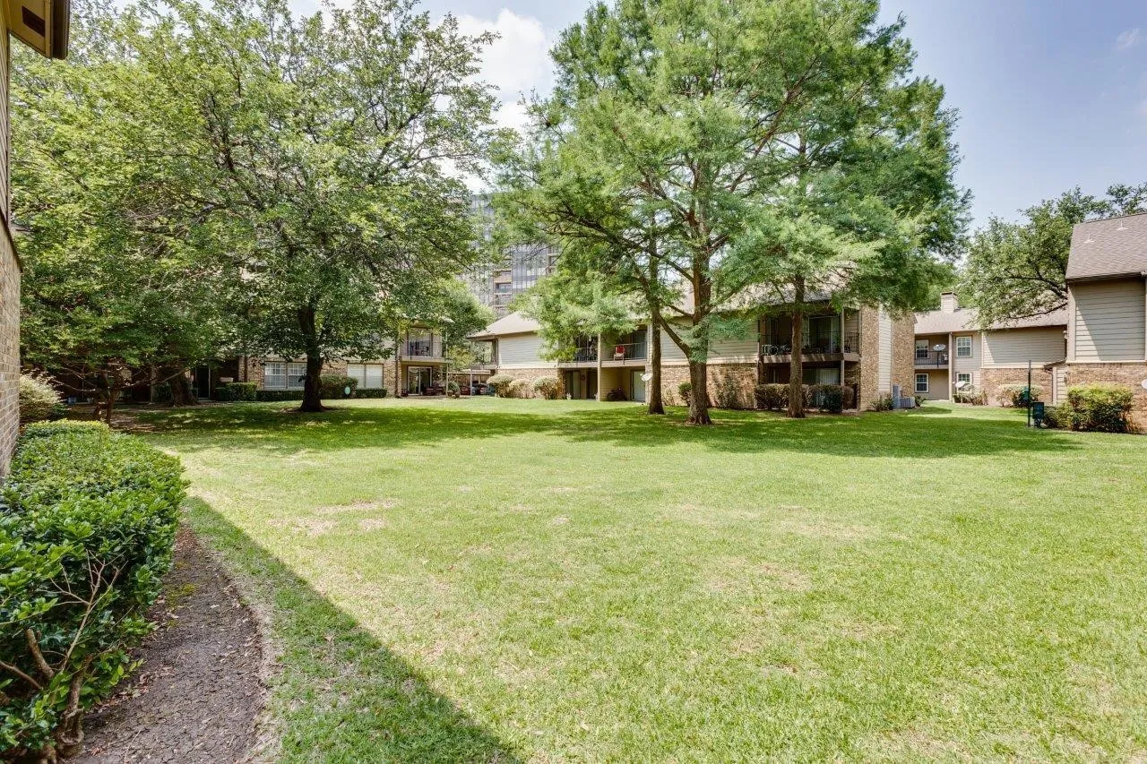 Condominium For Rent in Dallas County , 5300 Keller Springs Road 1057, Dallas, Texas 75248, 1 Bedroom, 2 Bathroom, Garage spaces, 897 Sqft, built in 1982, mls#21356034, Real Estate Agent in Dallas, Homes For Rent in Dallas county, Homes For Rent in Dallas, Realtor in Dallas Texas, Real Estate Brokerage Independent Realty Texas, Luminita Cordes Realtor