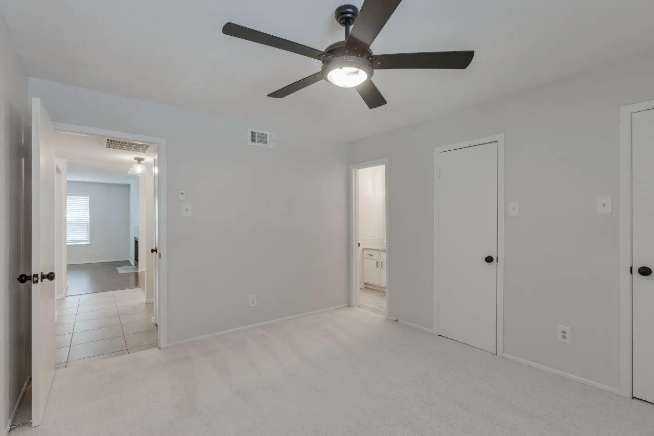 Condominium For Rent in Dallas County , 5300 Keller Springs Road 1057, Dallas, Texas 75248, 1 Bedroom, 2 Bathroom, Garage spaces, 897 Sqft, built in 1982, mls#21356034, Real Estate Agent in Dallas, Homes For Rent in Dallas county, Homes For Rent in Dallas, Realtor in Dallas Texas, Real Estate Brokerage Independent Realty Texas, Luminita Cordes Realtor