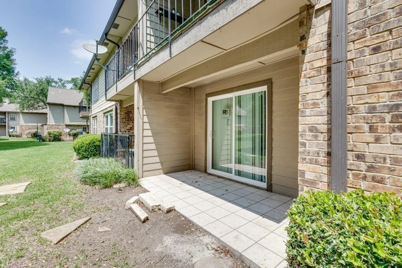 Condominium For Rent in Dallas County , 5300 Keller Springs Road 1057, Dallas, Texas 75248, 1 Bedroom, 2 Bathroom, Garage spaces, 897 Sqft, built in 1982, mls#21356034, Real Estate Agent in Dallas, Homes For Rent in Dallas county, Homes For Rent in Dallas, Realtor in Dallas Texas, Real Estate Brokerage Independent Realty Texas, Luminita Cordes Realtor