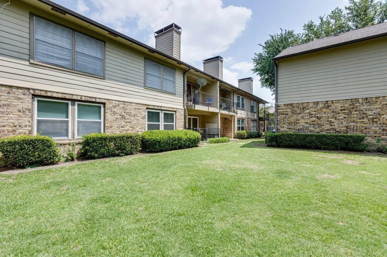 Condominium For Rent in Dallas County , 5300 Keller Springs Road 1057, Dallas, Texas 75248, 1 Bedroom, 2 Bathroom, Garage spaces, 897 Sqft, built in 1982, mls#21356034, Real Estate Agent in Dallas, Homes For Rent in Dallas county, Homes For Rent in Dallas, Realtor in Dallas Texas, Real Estate Brokerage Independent Realty Texas, Luminita Cordes Realtor