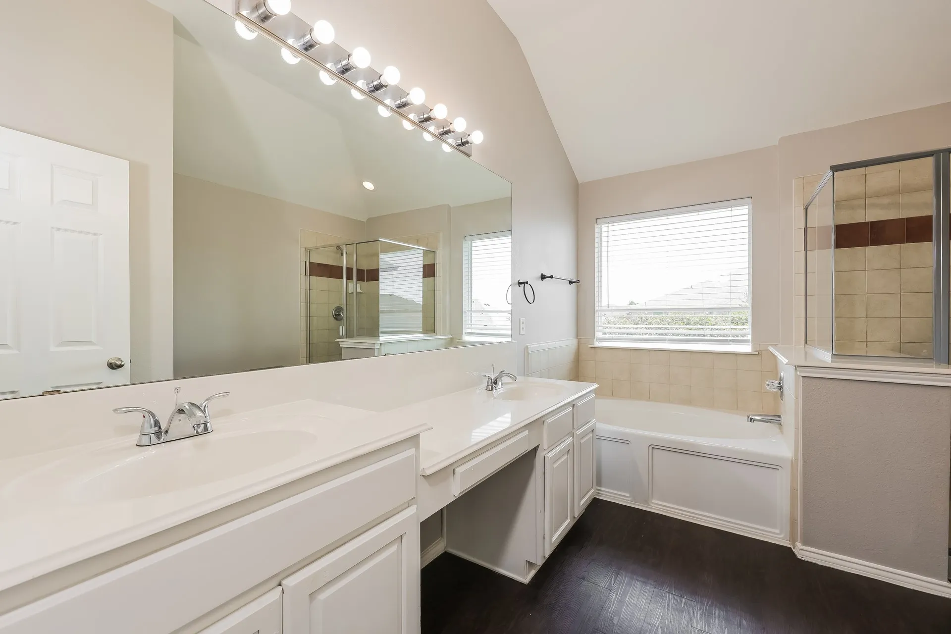 Single Family Residence For Sale in Tarrant County , 2410 Windcastle Drive, Mansfield, Texas 76063, 4 Bedroom, 3 Bathroom, 2 Garage spaces, 2,700 Sqft, built in 2005, mls#21351877, Real Estate Agent in Mansfield, Homes For Sale in Tarrant county, Homes For Sale in Mansfield, Realtor in Mansfield Texas, Real Estate Brokerage Independent Realty Texas, Luminita Cordes Realtor