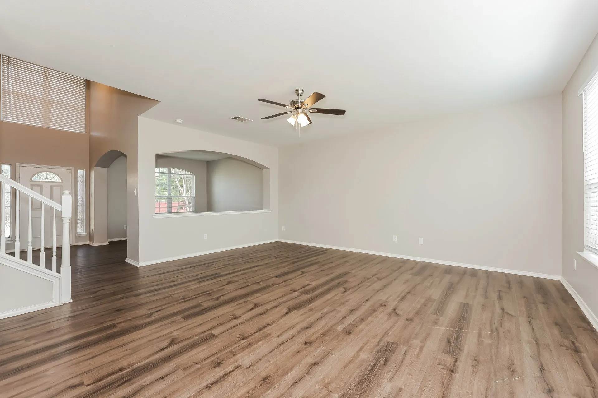 Single Family Residence For Sale in Tarrant County , 2410 Windcastle Drive, Mansfield, Texas 76063, 4 Bedroom, 3 Bathroom, 2 Garage spaces, 2,700 Sqft, built in 2005, mls#21351877, Real Estate Agent in Mansfield, Homes For Sale in Tarrant county, Homes For Sale in Mansfield, Realtor in Mansfield Texas, Real Estate Brokerage Independent Realty Texas, Luminita Cordes Realtor