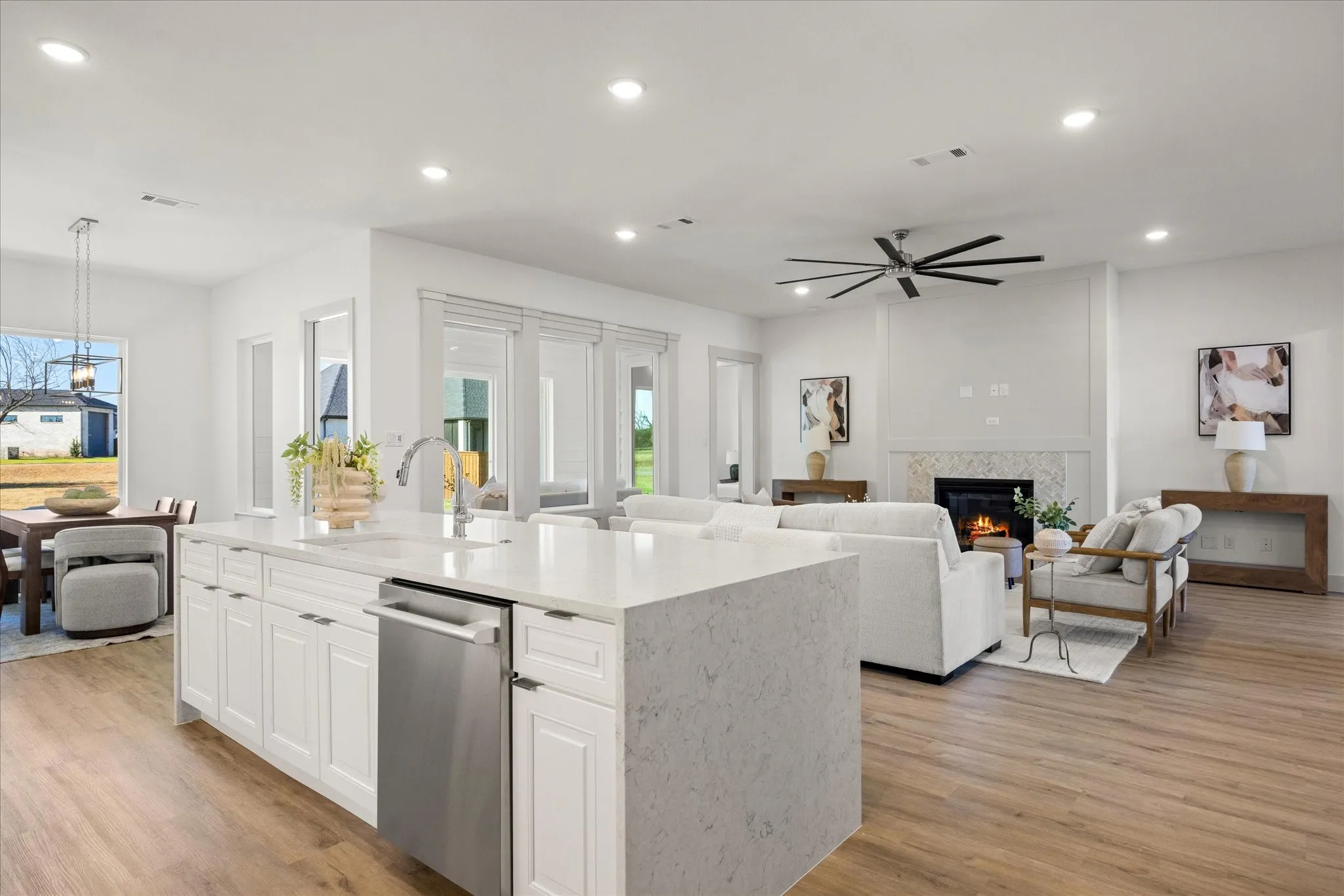 Single Family Residence For Sale in Hood County , 2188 Middlewood Circle, Granbury, Texas 76049, 4 Bedroom, 3 Bathroom, 3 Garage spaces, 3,003 Sqft, built in 2026, mls#21356004, Real Estate Agent in Granbury, Homes For Sale in Hood county, Homes For Sale in Granbury, Realtor in Granbury Texas, Real Estate Brokerage Independent Realty Texas, Luminita Cordes Realtor