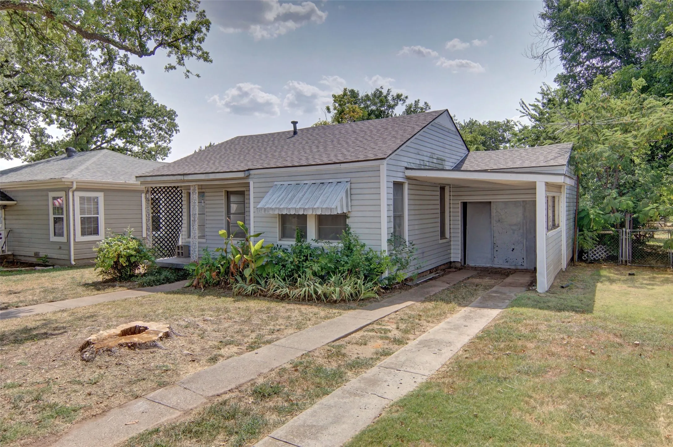 Single Family Residence For Sale in Parker County , 1203 Hanover Street, Weatherford, Texas 76086, 2 Bedroom, 1 Bathroom, Garage spaces, 979 Sqft, built in 0, mls#21341509, Real Estate Agent in Weatherford, Homes For Sale in Parker county, Homes For Sale in Weatherford, Realtor in Weatherford Texas, Real Estate Brokerage Independent Realty Texas, Luminita Cordes Realtor
