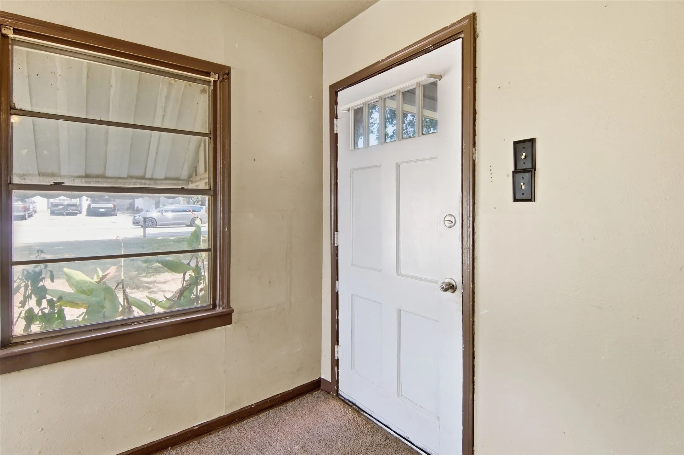 interior front door​​‌​​​​‌​​‌‌​‌‌​​​‌‌​‌​‌​‌​​​‌​​ entry