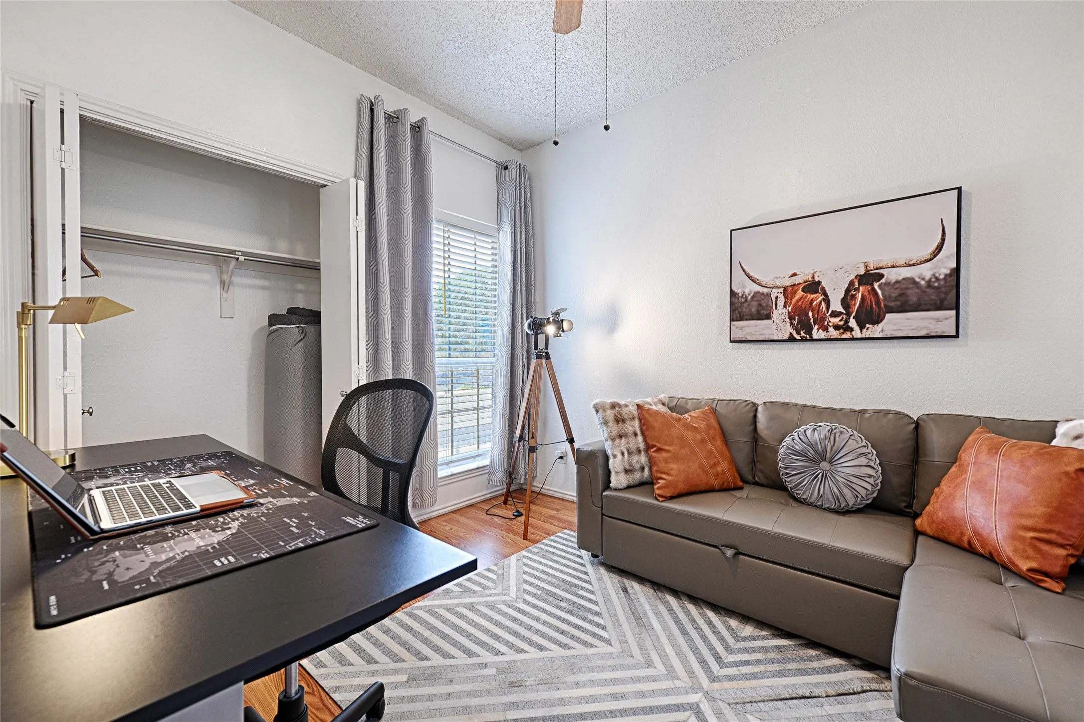 Condominium For Rent in Collin County , 1700 Amelia Court 224, Plano, Texas 75075, 2 Bedroom, 2 Bathroom, Garage spaces, 809 Sqft, built in 1984, Price $3,000, mls#21355090, Real Estate Agent in Plano, Homes For Rent in Collin county, Homes For Rent in Plano, Realtor in Plano Texas, Real Estate Brokerage Independent Realty Texas, Luminita Cordes Realtor