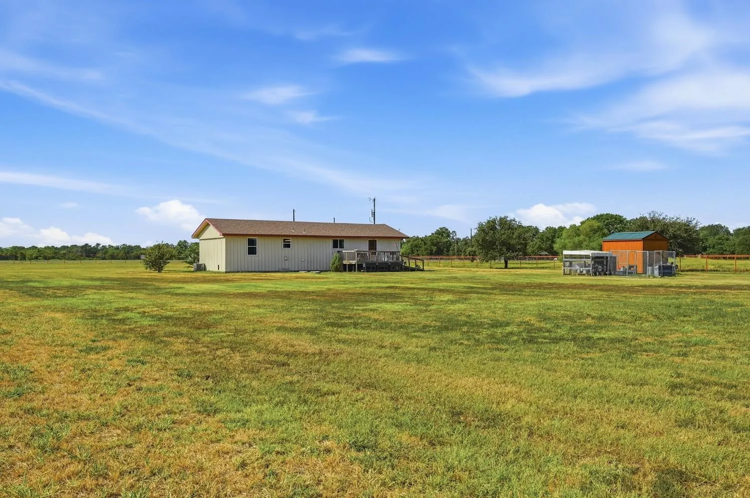 Single Family Residence For Sale in Grayson County , 1802 Batey Road, Collinsville, Texas 76233, 3 Bedroom, 1 Bathroom, Garage spaces, 1,396 Sqft, built in 2020, mls#21180262, Real Estate Agent in Collinsville, Homes For Sale in Grayson county, Homes For Sale in Collinsville, Realtor in Collinsville Texas, Real Estate Brokerage Independent Realty Texas, Luminita Cordes Realtor