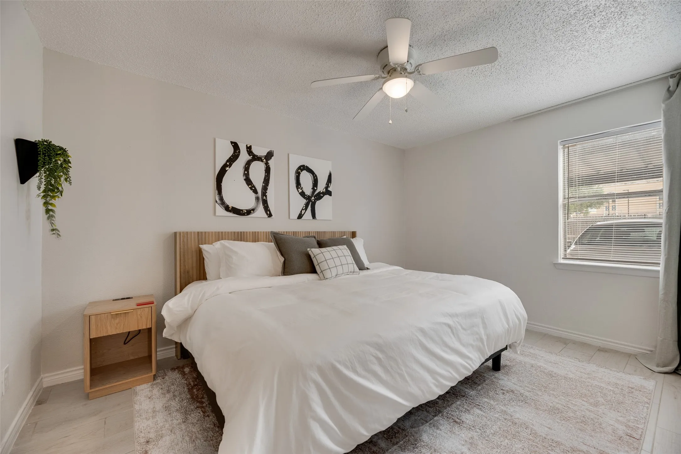 Condominium For Sale in Dallas County , 1810 N Garrett Avenue 119, Dallas, Texas 75206, 1 Bedroom, 1 Bathroom, Garage spaces, 483 Sqft, built in 1983, mls#21354906, Real Estate Agent in Dallas, Homes For Sale in Dallas county, Homes For Sale in Dallas, Realtor in Dallas Texas, Real Estate Brokerage Independent Realty Texas, Luminita Cordes Realtor