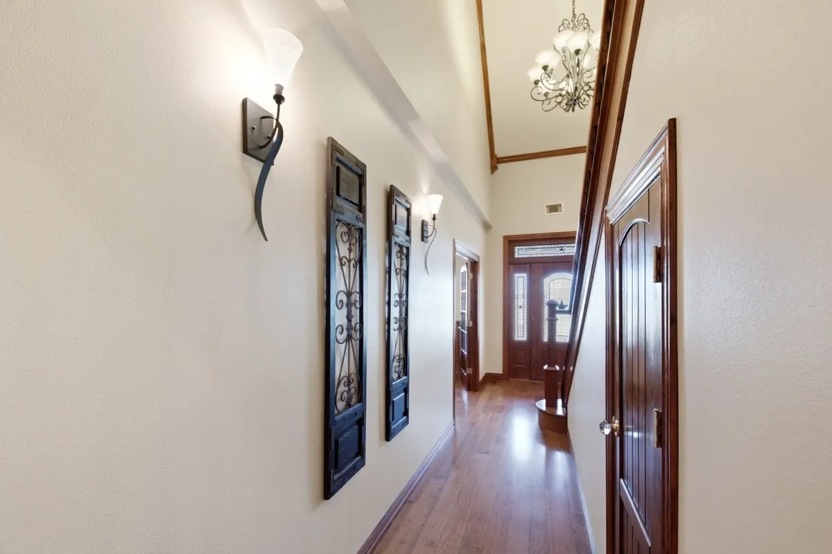 Single Family Residence For Sale in Hill County , 588 Hcr 1231, Whitney, Texas 76692, 4 Bedroom, 4 Bathroom, 3 Garage spaces, 3,750 Sqft, built in 2005, mls#21355041, Real Estate Agent in Whitney, Homes For Sale in Hill county, Homes For Sale in Whitney, Realtor in Whitney Texas, Real Estate Brokerage Independent Realty Texas, Luminita Cordes Realtor