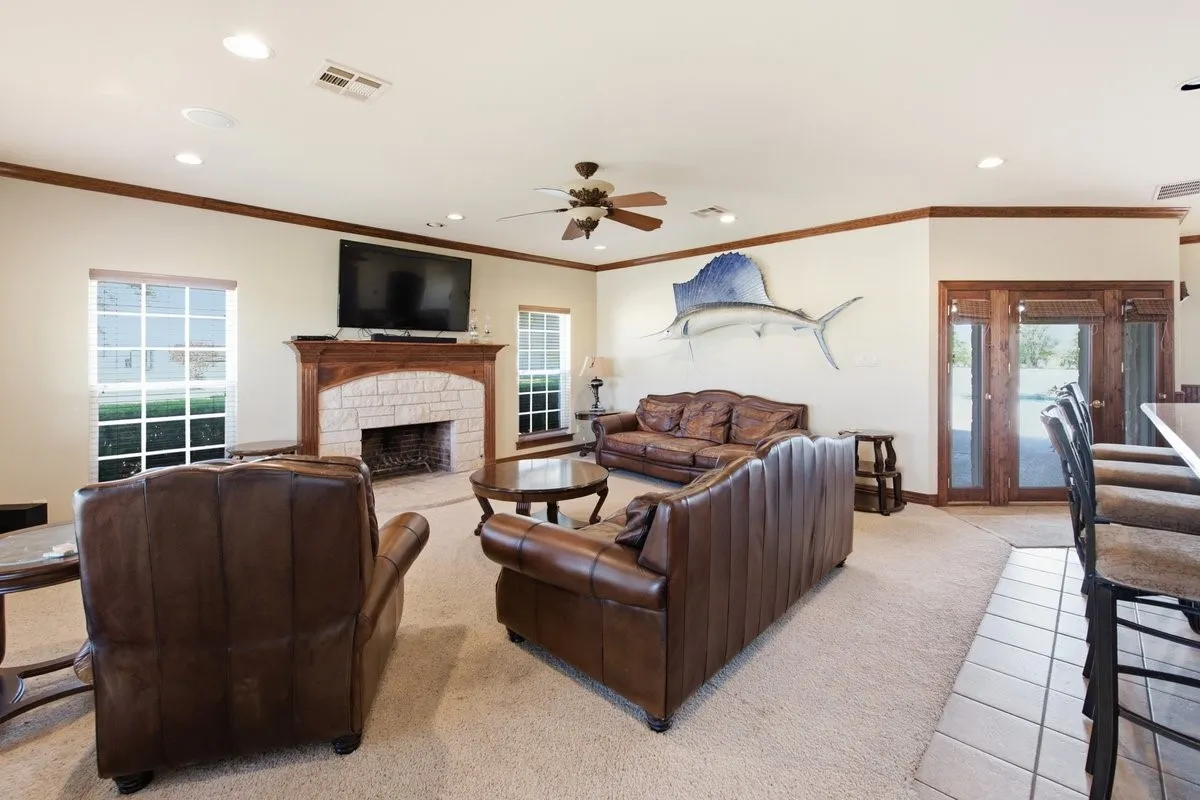 Single Family Residence For Sale in Hill County , 588 Hcr 1231, Whitney, Texas 76692, 4 Bedroom, 4 Bathroom, 3 Garage spaces, 3,750 Sqft, built in 2005, mls#21355041, Real Estate Agent in Whitney, Homes For Sale in Hill county, Homes For Sale in Whitney, Realtor in Whitney Texas, Real Estate Brokerage Independent Realty Texas, Luminita Cordes Realtor