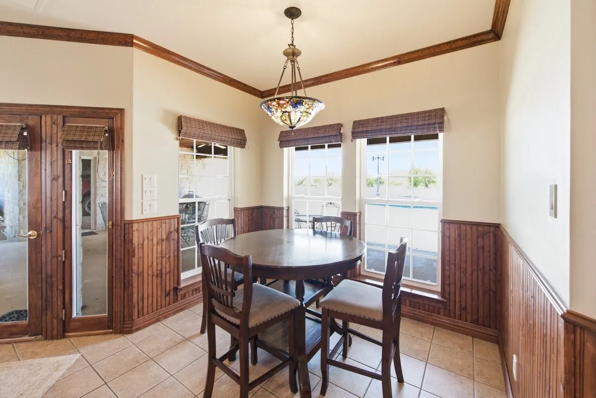 Single Family Residence For Sale in Hill County , 588 Hcr 1231, Whitney, Texas 76692, 4 Bedroom, 4 Bathroom, 3 Garage spaces, 3,750 Sqft, built in 2005, mls#21355041, Real Estate Agent in Whitney, Homes For Sale in Hill county, Homes For Sale in Whitney, Realtor in Whitney Texas, Real Estate Brokerage Independent Realty Texas, Luminita Cordes Realtor