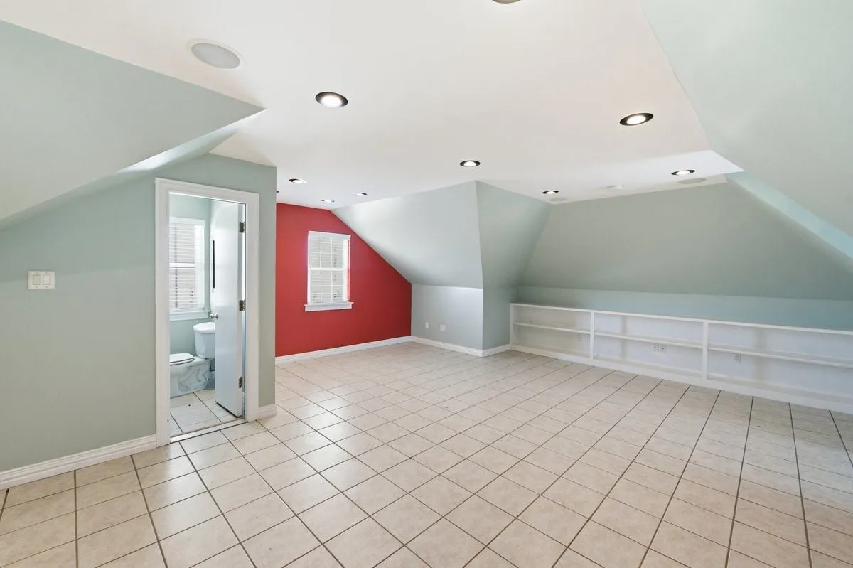 Bonus Room over Garage