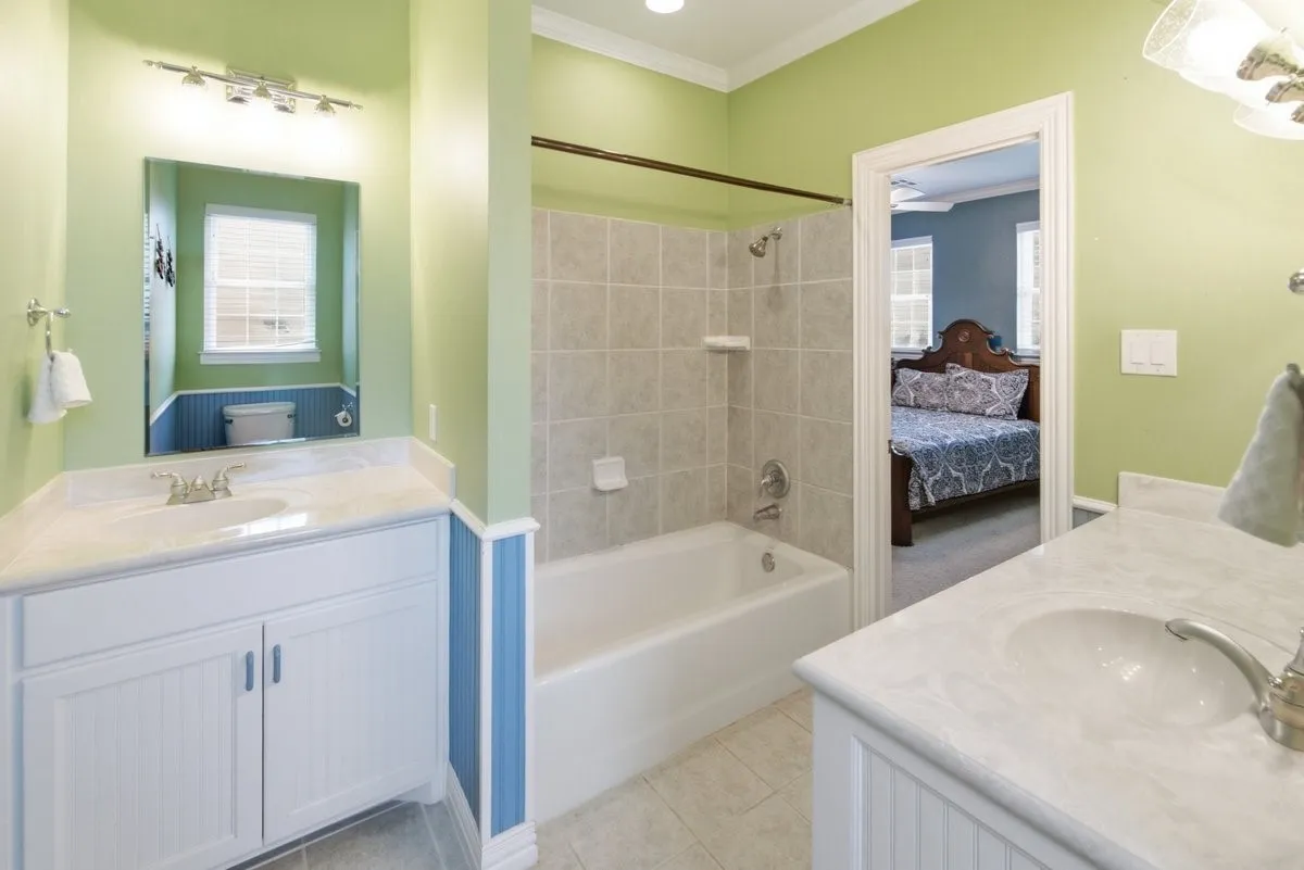 Single Family Residence For Sale in Hill County , 588 Hcr 1231, Whitney, Texas 76692, 4 Bedroom, 4 Bathroom, 3 Garage spaces, 3,750 Sqft, built in 2005, mls#21355041, Real Estate Agent in Whitney, Homes For Sale in Hill county, Homes For Sale in Whitney, Realtor in Whitney Texas, Real Estate Brokerage Independent Realty Texas, Luminita Cordes Realtor