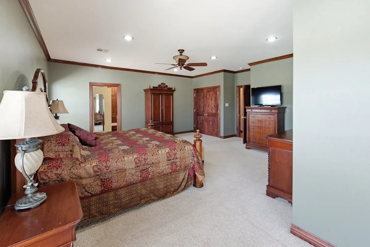 Single Family Residence For Sale in Hill County , 588 Hcr 1231, Whitney, Texas 76692, 4 Bedroom, 4 Bathroom, 3 Garage spaces, 3,750 Sqft, built in 2005, mls#21355041, Real Estate Agent in Whitney, Homes For Sale in Hill county, Homes For Sale in Whitney, Realtor in Whitney Texas, Real Estate Brokerage Independent Realty Texas, Luminita Cordes Realtor