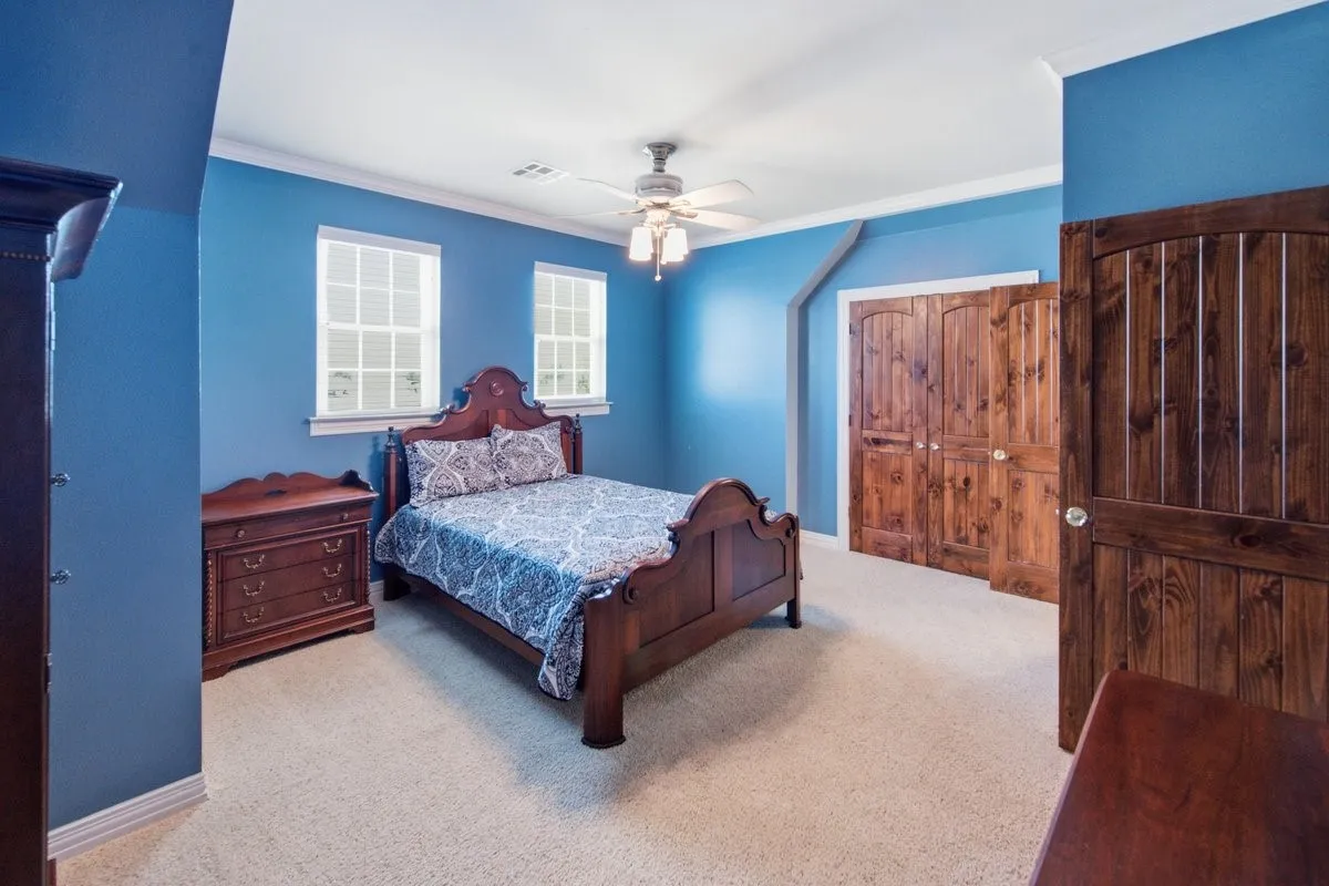 Single Family Residence For Sale in Hill County , 588 Hcr 1231, Whitney, Texas 76692, 4 Bedroom, 4 Bathroom, 3 Garage spaces, 3,750 Sqft, built in 2005, mls#21355041, Real Estate Agent in Whitney, Homes For Sale in Hill county, Homes For Sale in Whitney, Realtor in Whitney Texas, Real Estate Brokerage Independent Realty Texas, Luminita Cordes Realtor