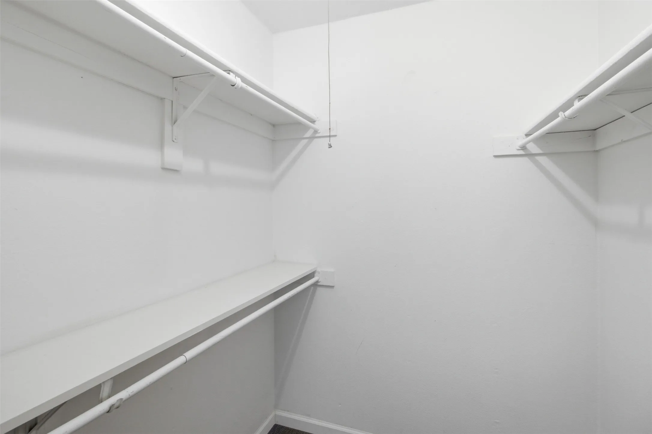 Condominium For Sale in Dallas County , 2200 E Trinity Mills Road 402, Carrollton, Texas 75006, 2 Bedroom, 1 Bathroom, Garage spaces, 797 Sqft, built in 1980, mls#21356063, Real Estate Agent in Carrollton, Homes For Sale in Dallas county, Homes For Sale in Carrollton, Realtor in Carrollton Texas, Real Estate Brokerage Independent Realty Texas, Luminita Cordes Realtor