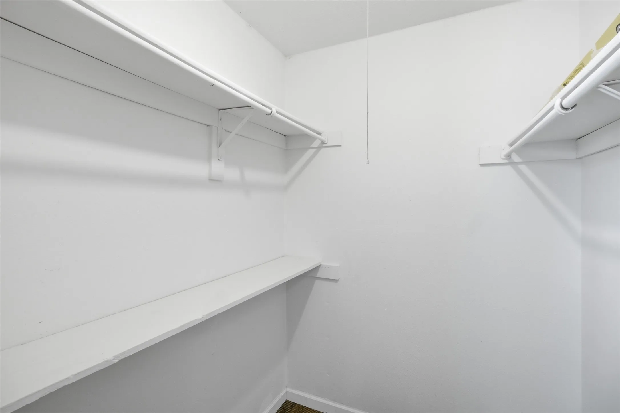 Condominium For Sale in Dallas County , 2200 E Trinity Mills Road 402, Carrollton, Texas 75006, 2 Bedroom, 1 Bathroom, Garage spaces, 797 Sqft, built in 1980, mls#21356063, Real Estate Agent in Carrollton, Homes For Sale in Dallas county, Homes For Sale in Carrollton, Realtor in Carrollton Texas, Real Estate Brokerage Independent Realty Texas, Luminita Cordes Realtor