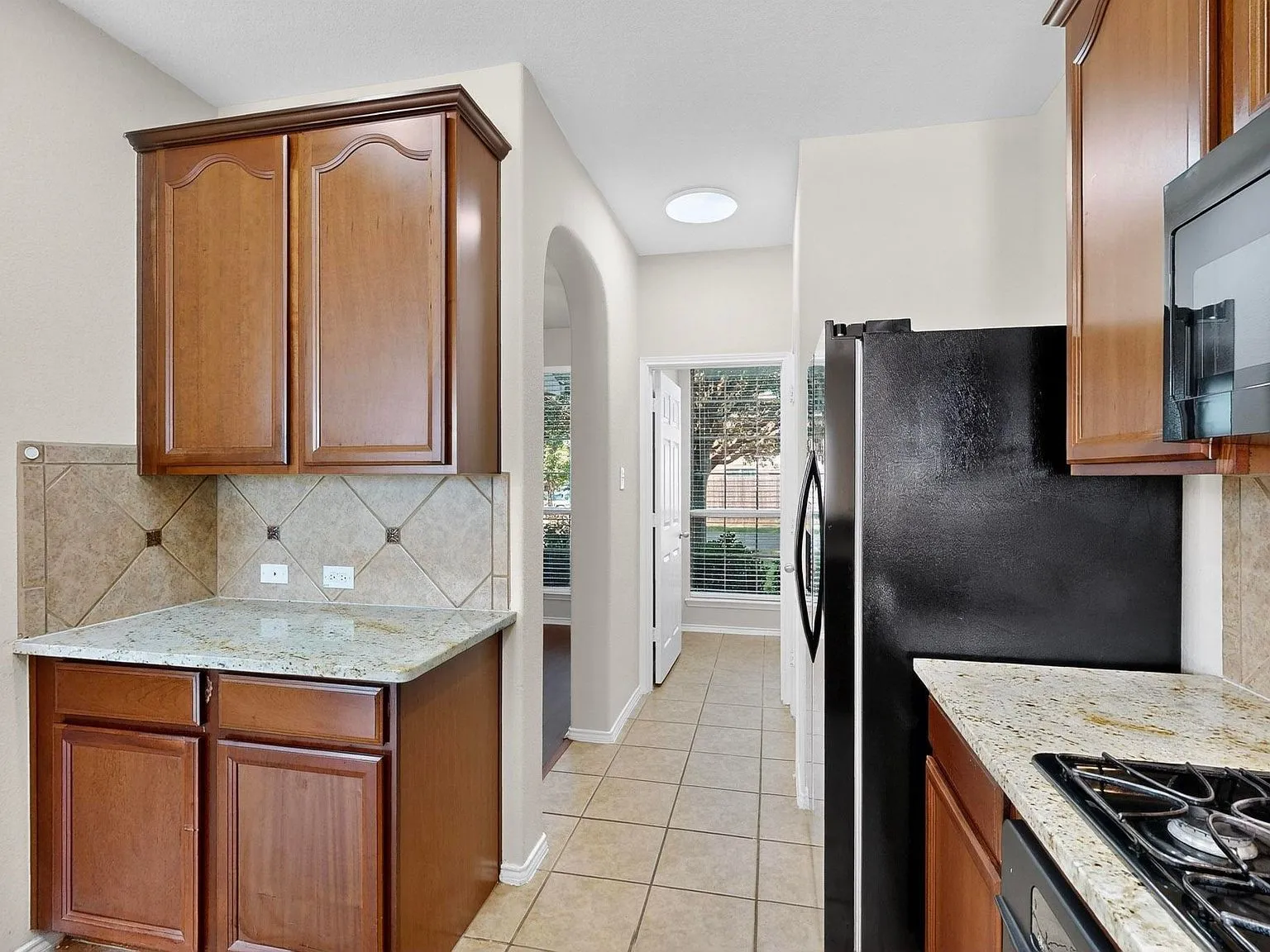 Single Family Residence For Rent in Tarrant County , 9906 Gessner Drive, Fort Worth, Texas 76244, 5 Bedroom, 4 Bathroom, 2 Garage spaces, 2,500 Sqft, built in 2006, mls#21354971, Real Estate Agent in Fort Worth, Homes For Rent in Tarrant county, Homes For Rent in Fort Worth, Realtor in Fort Worth Texas, Real Estate Brokerage Independent Realty Texas, Luminita Cordes Realtor