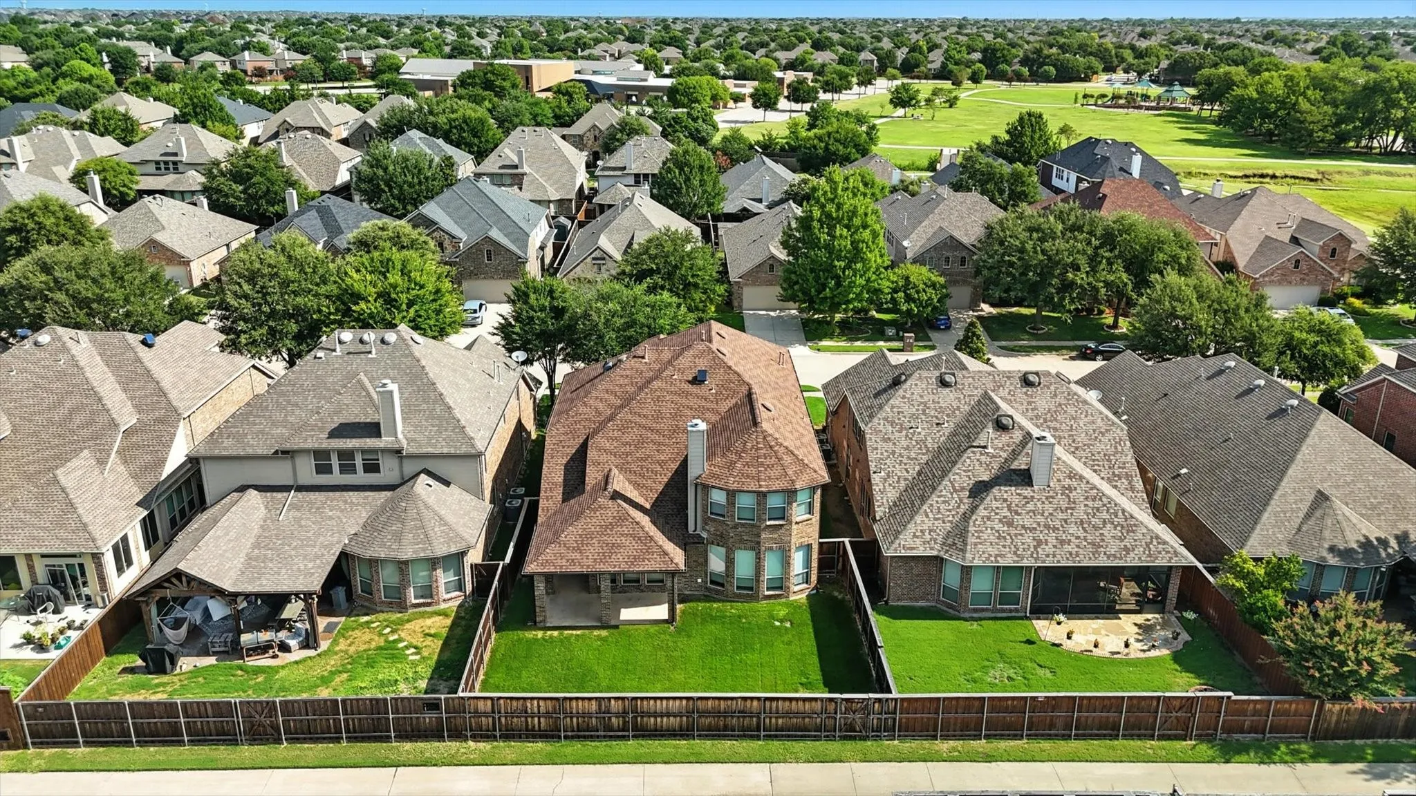 Single Family Residence For Rent in Collin County , 10421 Sexton Drive, Mc Kinney, Texas 75072, 4 Bedroom, 4 Bathroom, 2 Garage spaces, 3,678 Sqft, built in 2010, mls#21356084, Real Estate Agent in Mc Kinney, Homes For Rent in Collin county, Homes For Rent in Mc Kinney, Realtor in Mc Kinney Texas, Real Estate Brokerage Independent Realty Texas, Luminita Cordes Realtor