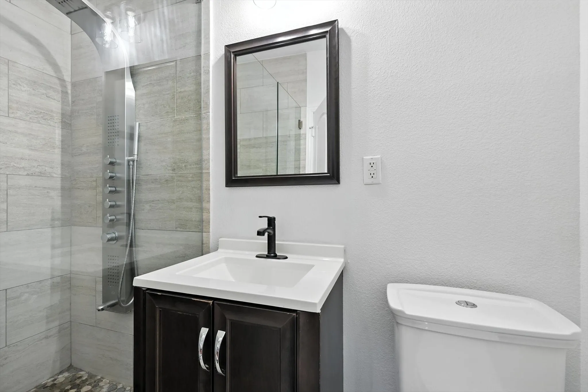 Single Family Residence For Rent in Collin County , 10421 Sexton Drive, Mc Kinney, Texas 75072, 4 Bedroom, 4 Bathroom, 2 Garage spaces, 3,678 Sqft, built in 2010, mls#21356084, Real Estate Agent in Mc Kinney, Homes For Rent in Collin county, Homes For Rent in Mc Kinney, Realtor in Mc Kinney Texas, Real Estate Brokerage Independent Realty Texas, Luminita Cordes Realtor