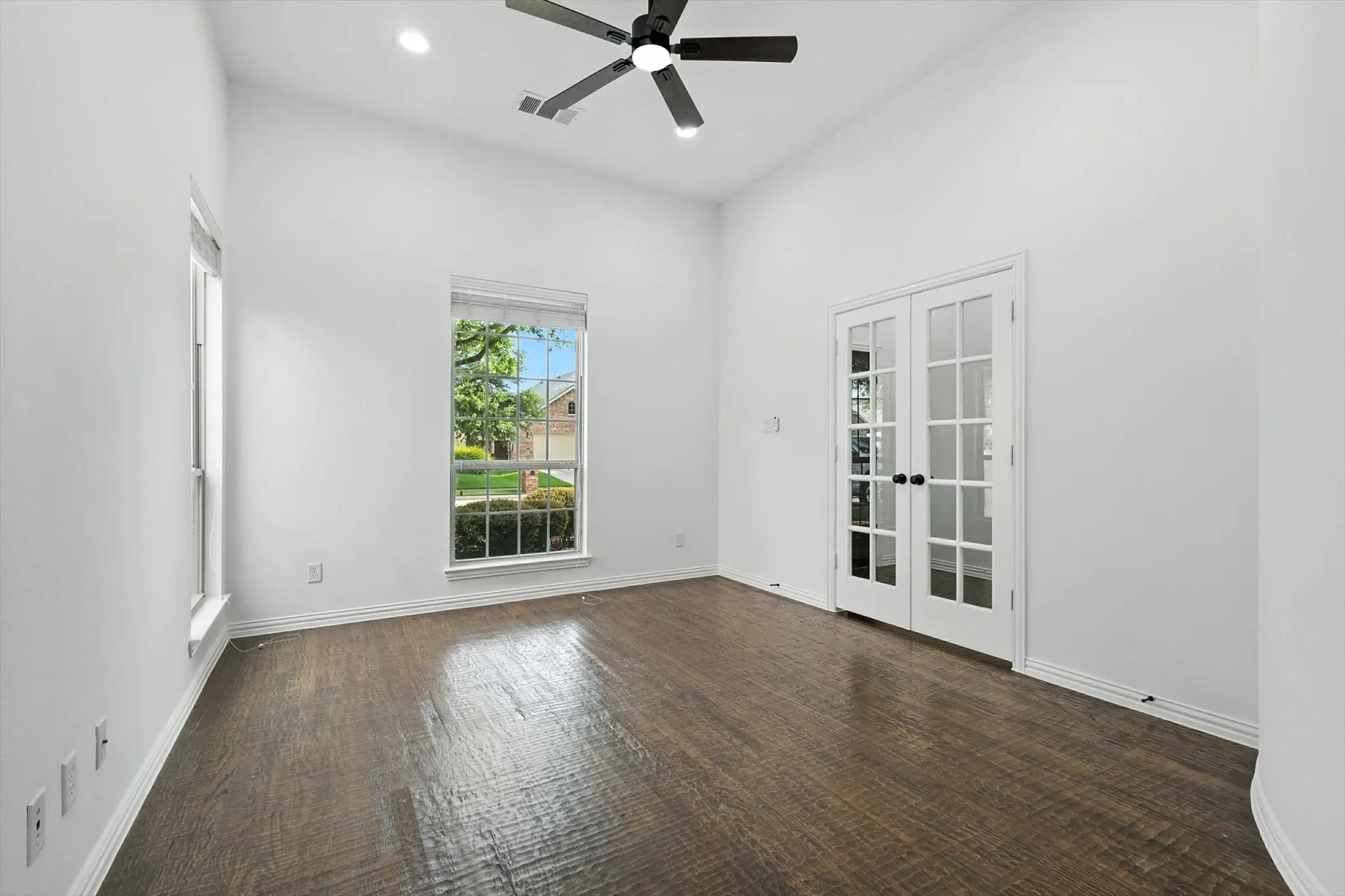 Single Family Residence For Rent in Collin County , 10421 Sexton Drive, Mc Kinney, Texas 75072, 4 Bedroom, 4 Bathroom, 2 Garage spaces, 3,678 Sqft, built in 2010, mls#21356084, Real Estate Agent in Mc Kinney, Homes For Rent in Collin county, Homes For Rent in Mc Kinney, Realtor in Mc Kinney Texas, Real Estate Brokerage Independent Realty Texas, Luminita Cordes Realtor
