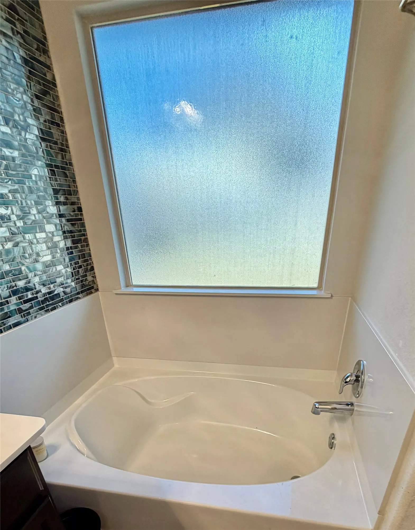 Single Family Residence For Sale in Mc Lennan County , 2808 Risinger Road, Lorena, Texas 76655, 4 Bedroom, 2 Bathroom, 2 Garage spaces, 1,837 Sqft, built in 2021, mls#21356022, Real Estate Agent in Lorena, Homes For Sale in Mc Lennan county, Homes For Sale in Lorena, Realtor in Lorena Texas, Real Estate Brokerage Independent Realty Texas, Luminita Cordes Realtor