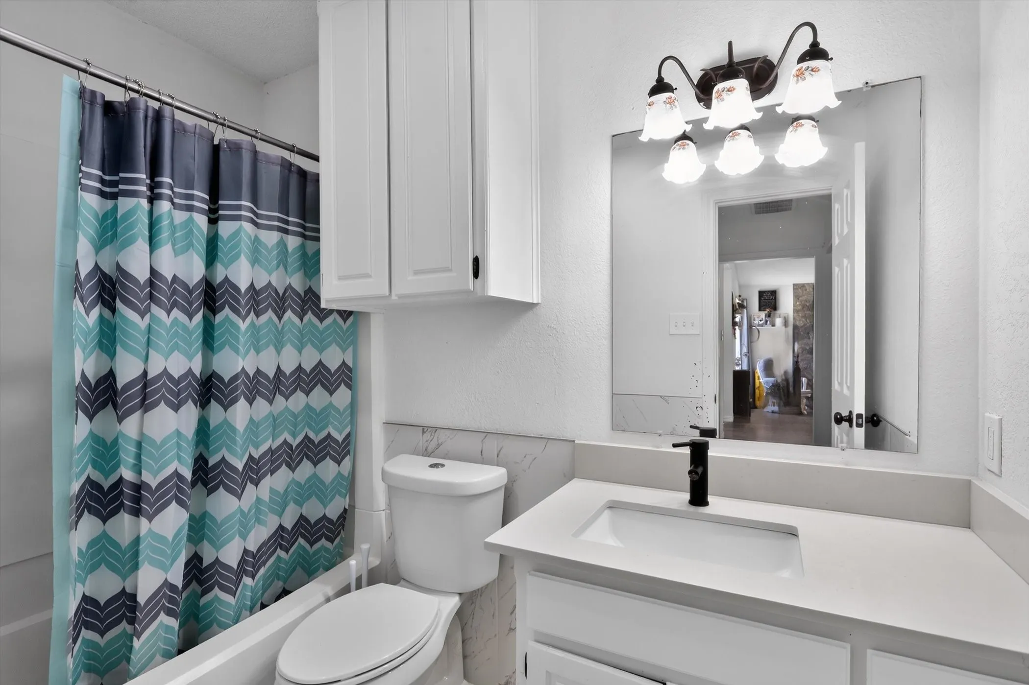 Single Family Residence For Rent in Dallas County , 2324 Markland Street, Irving, Texas 75060, 3 Bedroom, 2 Bathroom, Garage spaces, 1,912 Sqft, built in 1985, mls#21355392, Real Estate Agent in Irving, Homes For Rent in Dallas county, Homes For Rent in Irving, Realtor in Irving Texas, Real Estate Brokerage Independent Realty Texas, Luminita Cordes Realtor