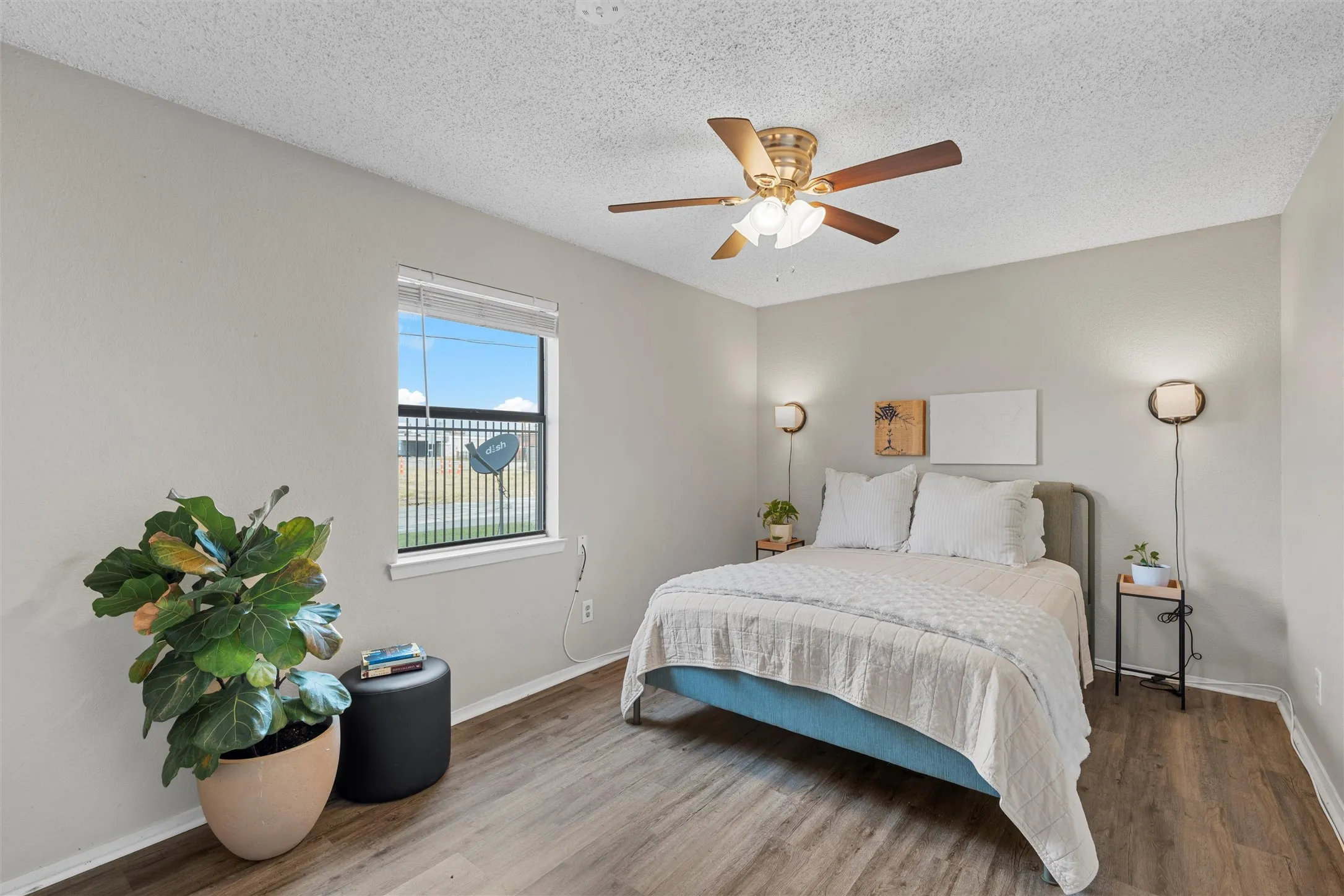 Condominium For Sale in Mc Lennan County , 1214 Baylor Avenue 116, Waco, Texas 76706, 1 Bedroom, 1 Bathroom, Garage spaces, 640 Sqft, built in 1983, mls#21355857, Real Estate Agent in Waco, Homes For Sale in Mc Lennan county, Homes For Sale in Waco, Realtor in Waco Texas, Real Estate Brokerage Independent Realty Texas, Luminita Cordes Realtor