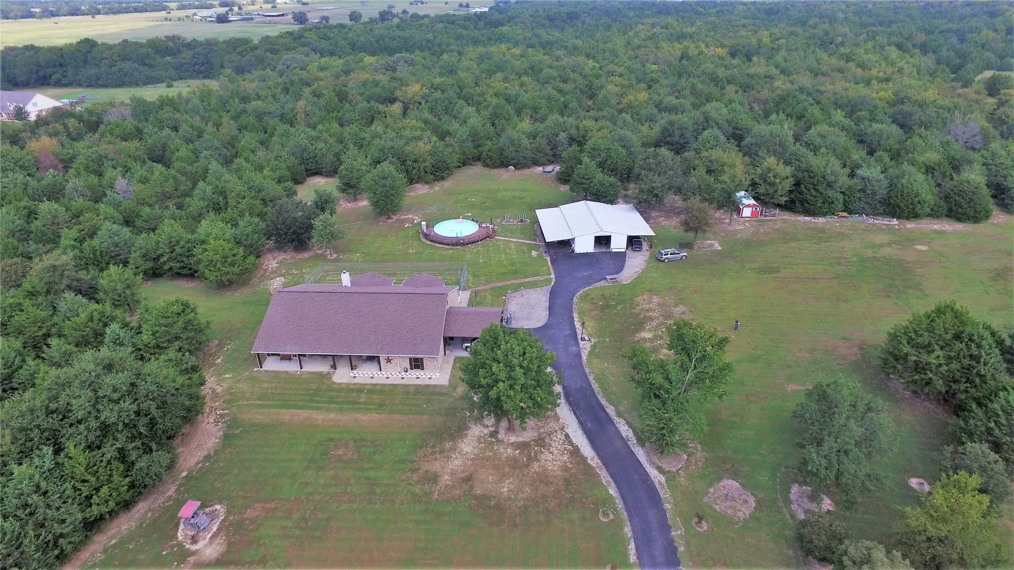 Single Family Residence For Sale in Hunt County , 7032 Fm 1567, Lone Oak, Texas 75453, 4 Bedroom, 5 Bathroom, Garage spaces, 3,614 Sqft, built in 2015, mls#21356102, Real Estate Agent in Lone Oak, Homes For Sale in Hunt county, Homes For Sale in Lone Oak, Realtor in Lone Oak Texas, Real Estate Brokerage Independent Realty Texas, Luminita Cordes Realtor