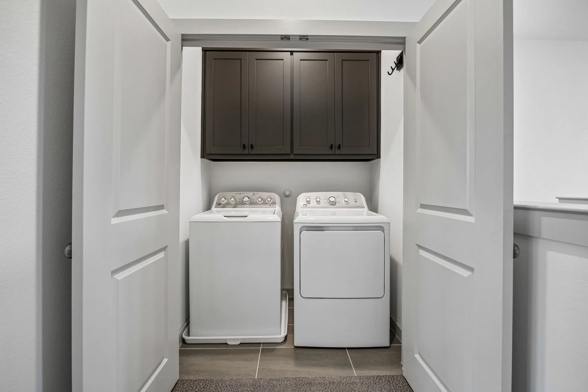 Townhouse For Sale in Tarrant County , 232 Spring Hill Road, Flower Mound, Texas 75028, 2 Bedroom, 3 Bathroom, 2 Garage spaces, 1,513 Sqft, built in 2022, mls#21356080, Real Estate Agent in Flower Mound, Homes For Sale in Tarrant county, Homes For Sale in Flower Mound, Realtor in Flower Mound Texas, Real Estate Brokerage Independent Realty Texas, Luminita Cordes Realtor