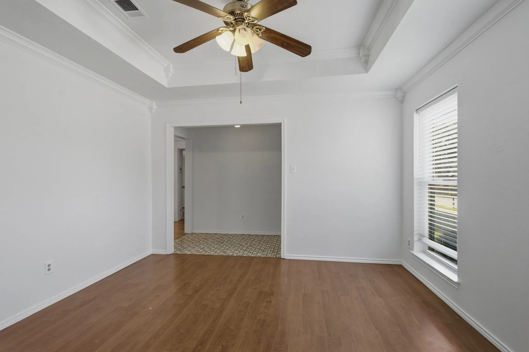 Single Family Residence For Rent in Dallas County , 2119 Pueblo Drive, Carrollton, Texas 75006, 3 Bedroom, 2 Bathroom, 2 Garage spaces, 1,916 Sqft, built in 1977, mls#21351991, Real Estate Agent in Carrollton, Homes For Rent in Dallas county, Homes For Rent in Carrollton, Realtor in Carrollton Texas, Real Estate Brokerage Independent Realty Texas, Luminita Cordes Realtor