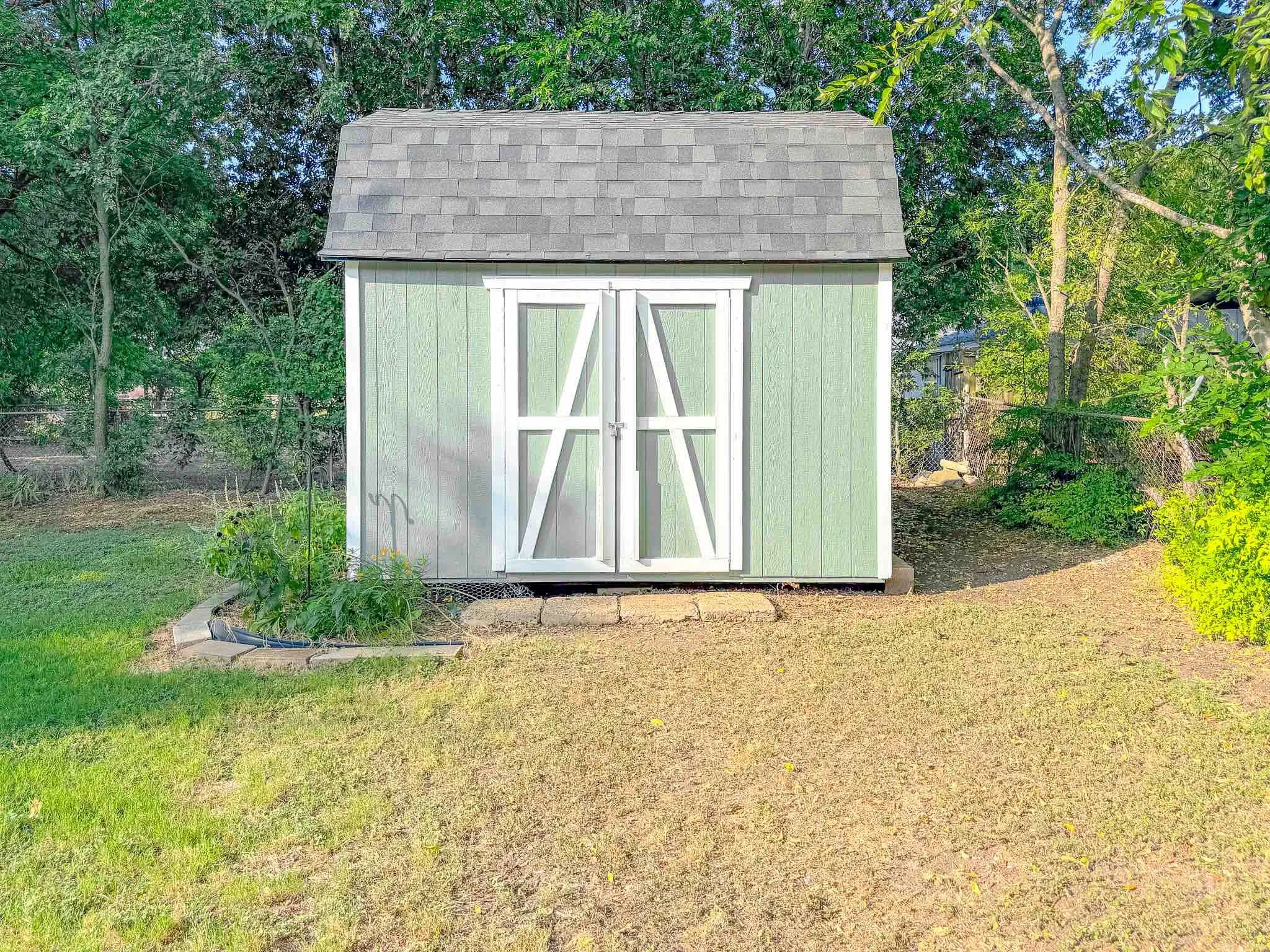 Single Family Residence For Sale in Ellis County , 602 Richmond Lane, Waxahachie, Texas 75165, 3 Bedroom, 2 Bathroom, Garage spaces, 1,374 Sqft, built in 1957, mls#21354073, Real Estate Agent in Waxahachie, Homes For Sale in Ellis county, Homes For Sale in Waxahachie, Realtor in Waxahachie Texas, Real Estate Brokerage Independent Realty Texas, Luminita Cordes Realtor