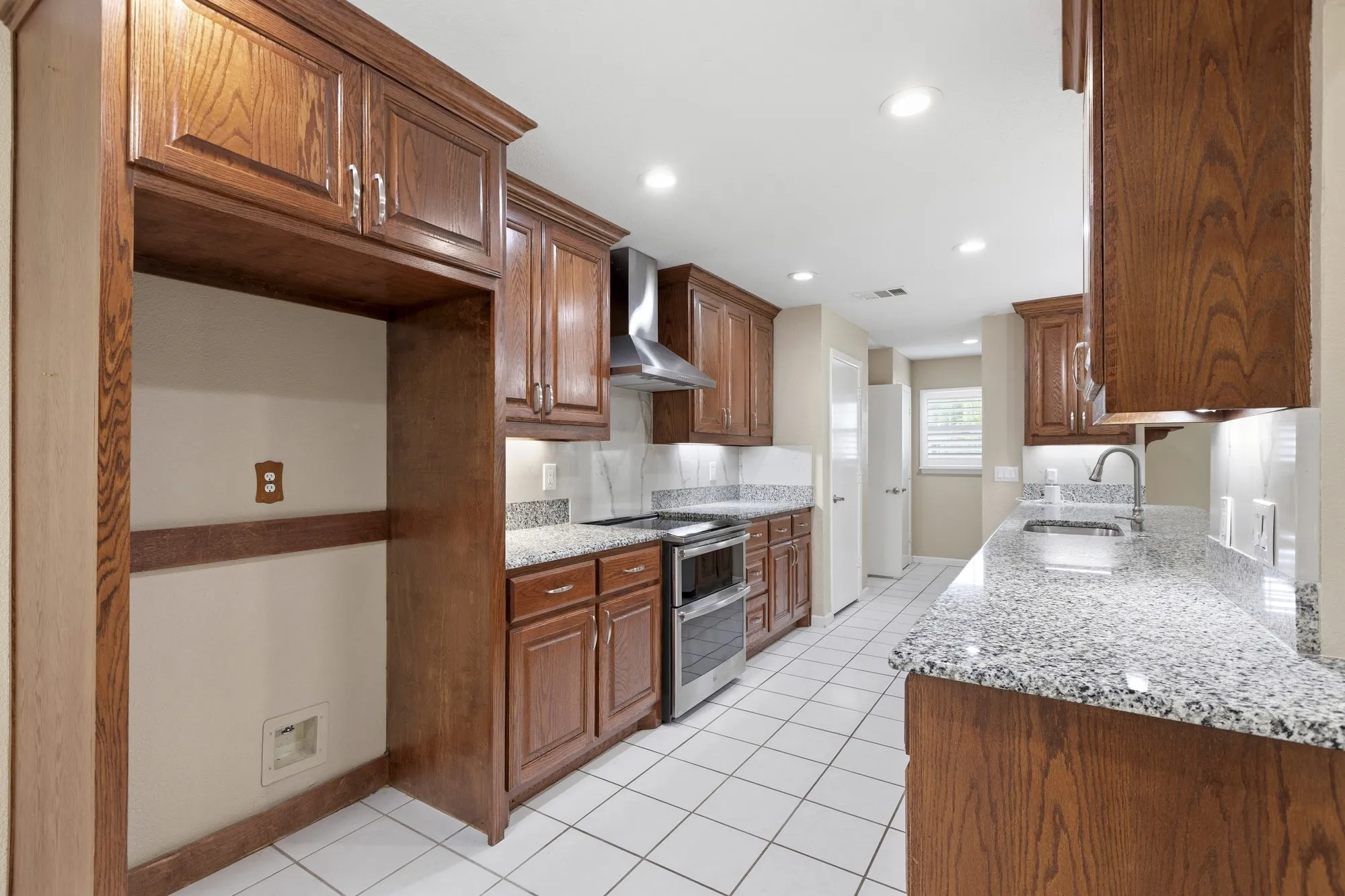 Single Family Residence For Sale in Dallas County , 413 Hardwood Trail, Mesquite, Texas 75150, 4 Bedroom, 2 Bathroom, Garage spaces, 3,364 Sqft, built in 1979, mls#21356105, Real Estate Agent in Mesquite, Homes For Sale in Dallas county, Homes For Sale in Mesquite, Realtor in Mesquite Texas, Real Estate Brokerage Independent Realty Texas, Luminita Cordes Realtor