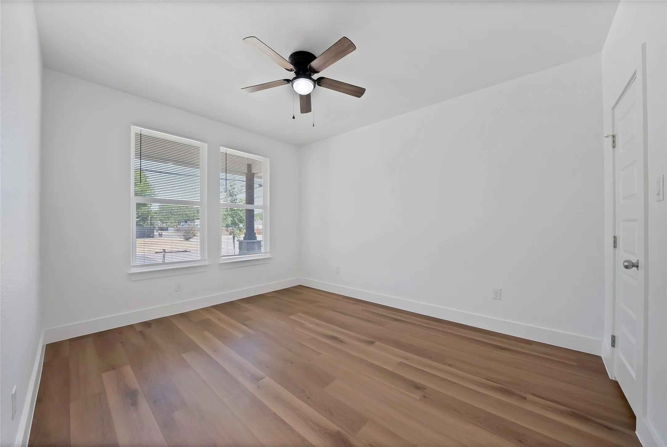Single Family Residence For Sale in Tarrant County , 801 Tierney, Fort Worth, Texas 76112, 4 Bedroom, 3 Bathroom, 2 Garage spaces, 1,946 Sqft, built in 2026, mls#21356101, Real Estate Agent in Fort Worth, Homes For Sale in Tarrant county, Homes For Sale in Fort Worth, Realtor in Fort Worth Texas, Real Estate Brokerage Independent Realty Texas, Luminita Cordes Realtor