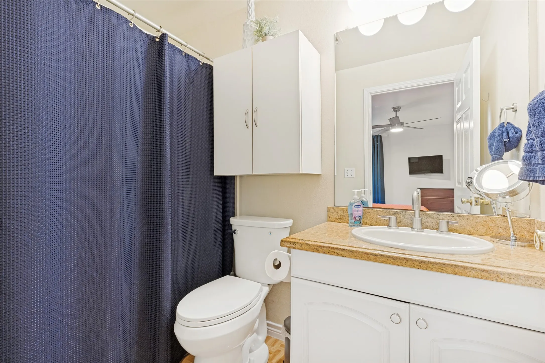 Single Family Residence For Sale in Dallas County , 4315 Munger Avenue, Dallas, Texas 75204, 3 Bedroom, 2 Bathroom, 2 Garage spaces, 1,144 Sqft, built in 1999, mls#21356135, Real Estate Agent in Dallas, Homes For Sale in Dallas county, Homes For Sale in Dallas, Realtor in Dallas Texas, Real Estate Brokerage Independent Realty Texas, Luminita Cordes Realtor