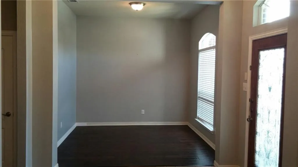 Single Family Residence For Rent in Collin County , 7701 Val Verde Drive, Mc Kinney, Texas 75071, 3 Bedroom, 2 Bathroom, 2 Garage spaces, 2,071 Sqft, built in 2005, mls#21354982, Real Estate Agent in Mc Kinney, Homes For Rent in Collin county, Homes For Rent in Mc Kinney, Realtor in Mc Kinney Texas, Real Estate Brokerage Independent Realty Texas, Luminita Cordes Realtor