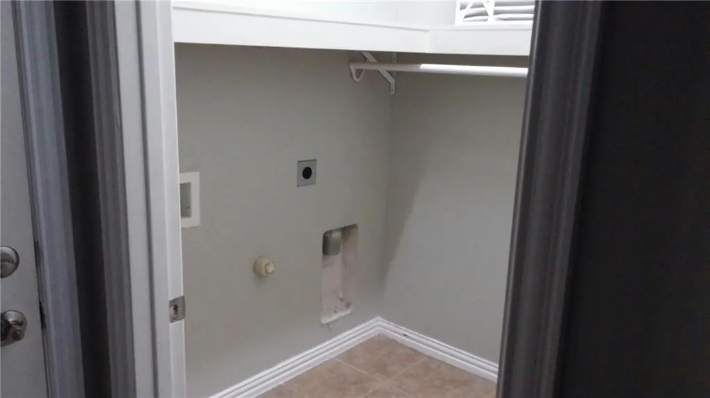 Single Family Residence For Rent in Collin County , 7701 Val Verde Drive, Mc Kinney, Texas 75071, 3 Bedroom, 2 Bathroom, 2 Garage spaces, 2,071 Sqft, built in 2005, mls#21354982, Real Estate Agent in Mc Kinney, Homes For Rent in Collin county, Homes For Rent in Mc Kinney, Realtor in Mc Kinney Texas, Real Estate Brokerage Independent Realty Texas, Luminita Cordes Realtor