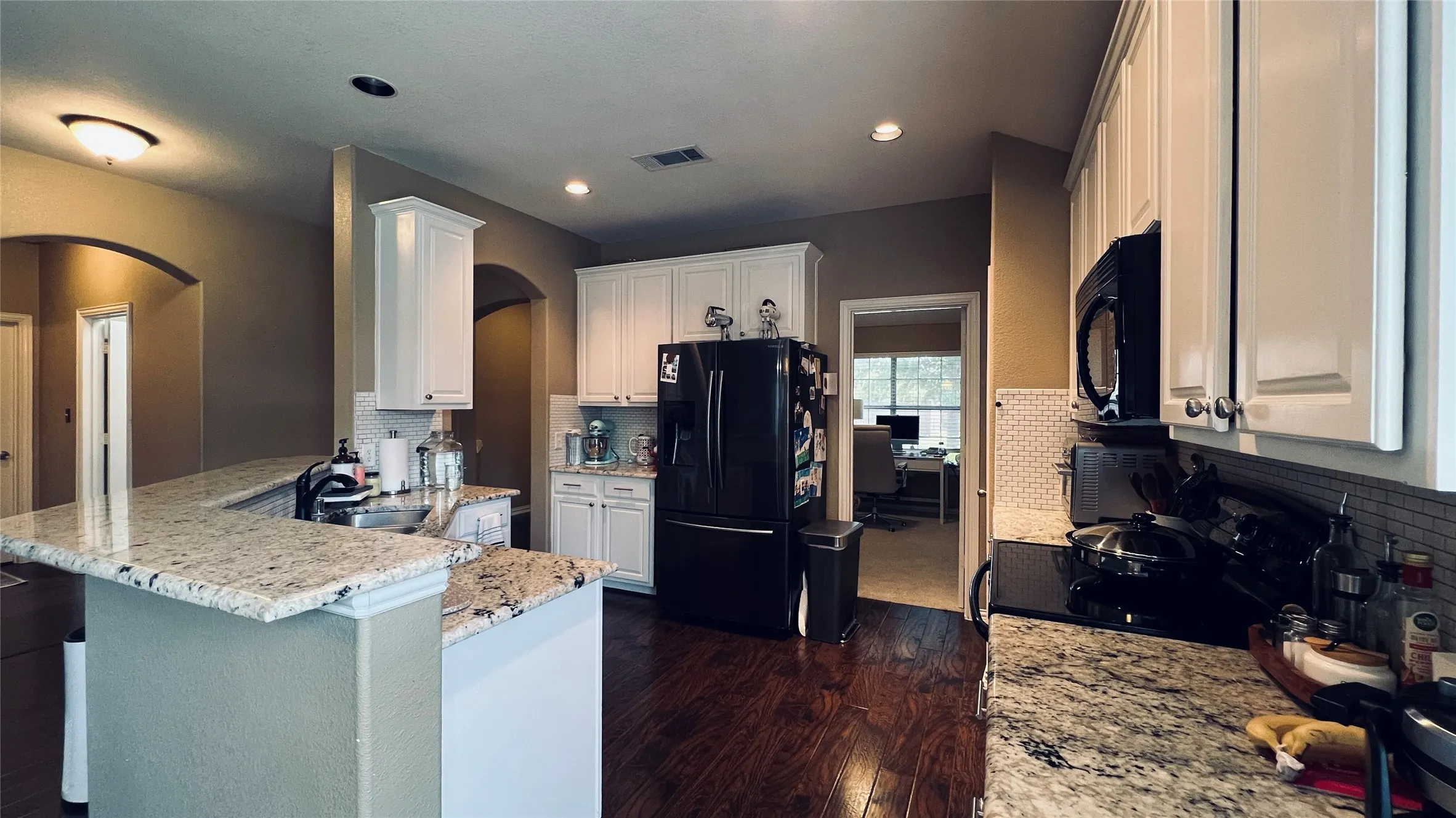 Single Family Residence For Rent in Collin County , 4405 Willow Wood Road, Melissa, Texas 75454, 3 Bedroom, 2 Bathroom, 2 Garage spaces, 1,801 Sqft, built in 2008, mls#21354776, Real Estate Agent in Melissa, Homes For Rent in Collin county, Homes For Rent in Melissa, Realtor in Melissa Texas, Real Estate Brokerage Independent Realty Texas, Luminita Cordes Realtor