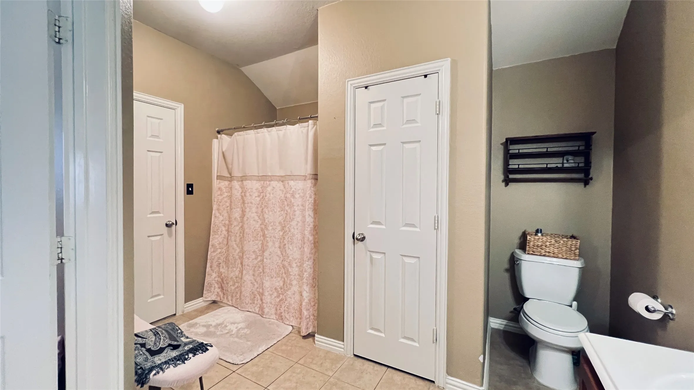 Single Family Residence For Rent in Collin County , 4405 Willow Wood Road, Melissa, Texas 75454, 3 Bedroom, 2 Bathroom, 2 Garage spaces, 1,801 Sqft, built in 2008, mls#21354776, Real Estate Agent in Melissa, Homes For Rent in Collin county, Homes For Rent in Melissa, Realtor in Melissa Texas, Real Estate Brokerage Independent Realty Texas, Luminita Cordes Realtor