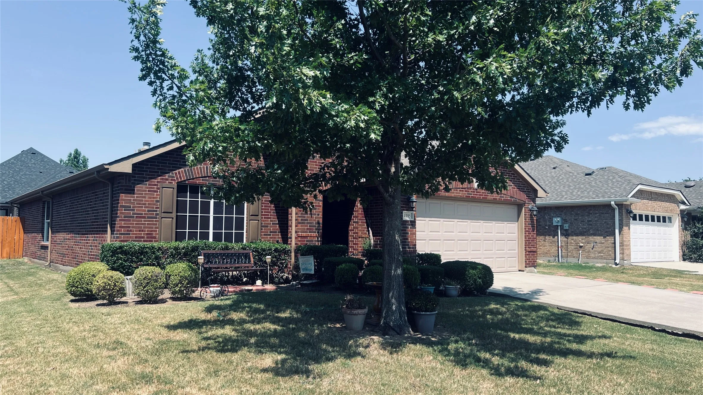 Single Family Residence For Rent in Collin County , 4405 Willow Wood Road, Melissa, Texas 75454, 3 Bedroom, 2 Bathroom, 2 Garage spaces, 1,801 Sqft, built in 2008, mls#21354776, Real Estate Agent in Melissa, Homes For Rent in Collin county, Homes For Rent in Melissa, Realtor in Melissa Texas, Real Estate Brokerage Independent Realty Texas, Luminita Cordes Realtor