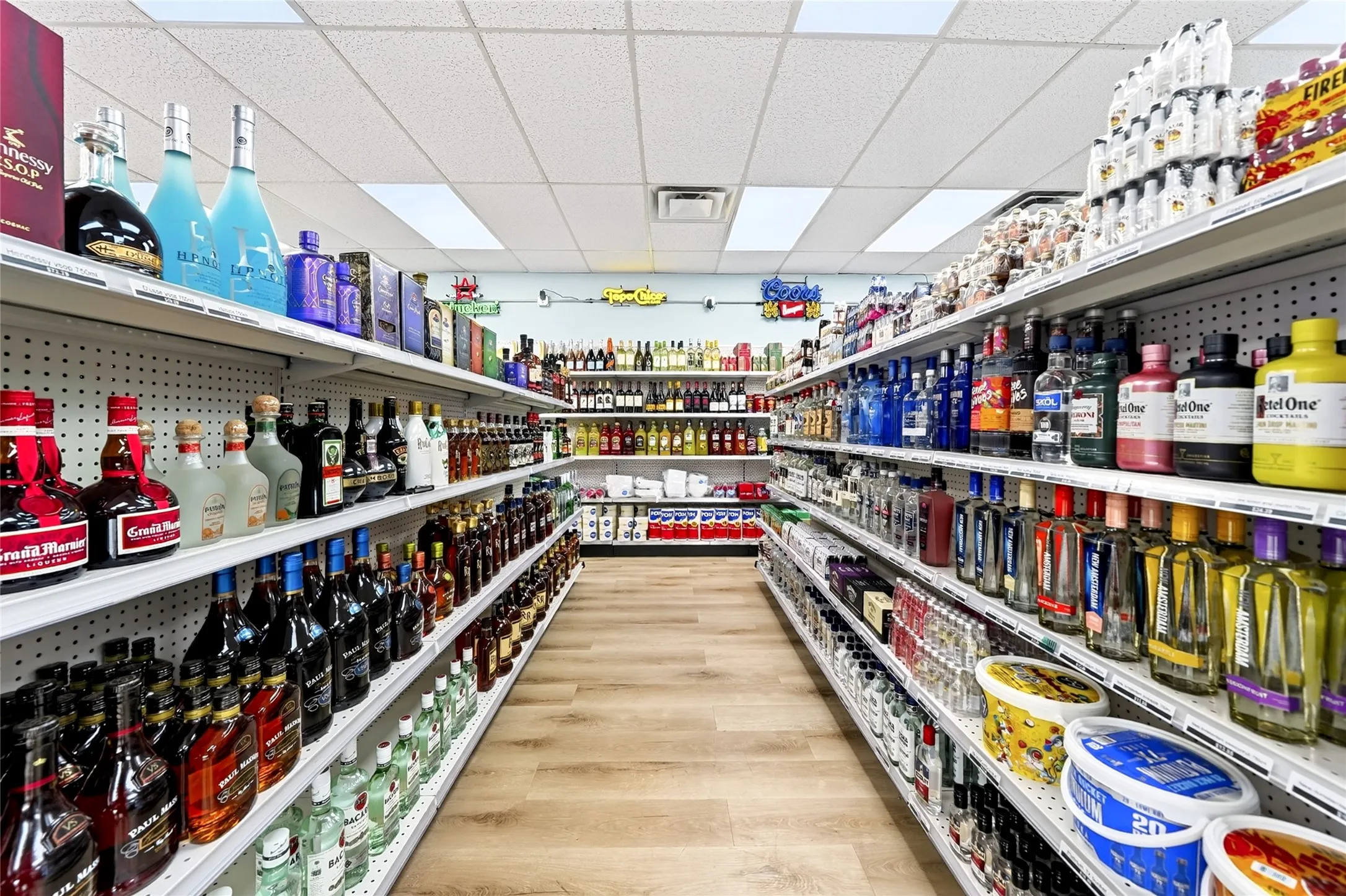 Retail For Sale in Tarrant County , 6000 Lt Jg Barnett Road, Fort Worth, Texas 76114, 0, 0, Garage spaces, 0 Sqft, built in 1950, mls#21348397, Real Estate Agent in Fort Worth, Homes For Sale in Tarrant county, Homes For Sale in Fort Worth, Realtor in Fort Worth Texas, Real Estate Brokerage Independent Realty Texas, Luminita Cordes Realtor
