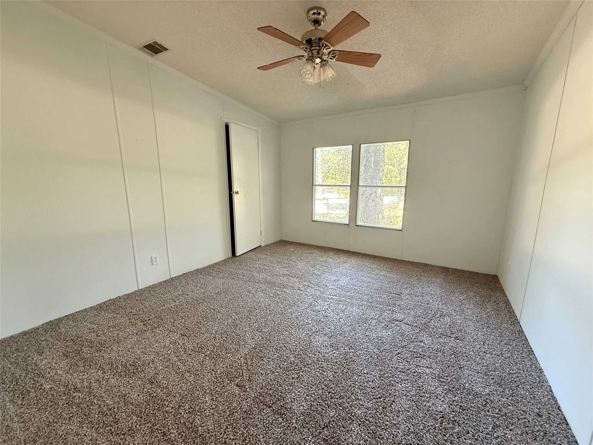 Mobile Home For Sale in Van Zandt County , 279 Vz County Road 3849, Wills Point, Texas 75169, 3 Bedroom, 2 Bathroom, Garage spaces, 1,568 Sqft, built in 2000, mls#21356130, Real Estate Agent in Wills Point, Homes For Sale in Van Zandt county, Homes For Sale in Wills Point, Realtor in Wills Point Texas, Real Estate Brokerage Independent Realty Texas, Luminita Cordes Realtor