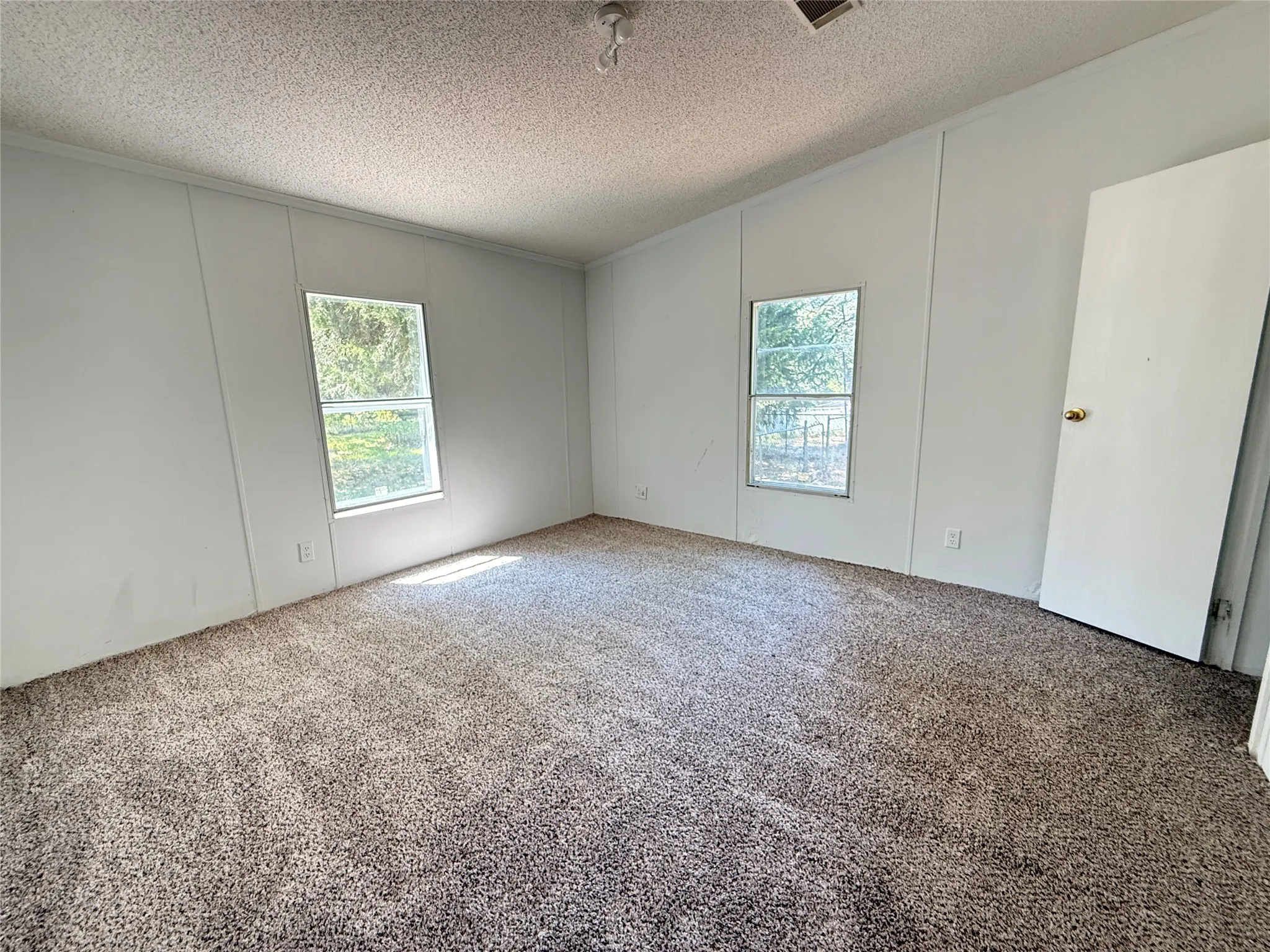 Mobile Home For Sale in Van Zandt County , 279 Vz County Road 3849, Wills Point, Texas 75169, 3 Bedroom, 2 Bathroom, Garage spaces, 1,568 Sqft, built in 2000, mls#21356130, Real Estate Agent in Wills Point, Homes For Sale in Van Zandt county, Homes For Sale in Wills Point, Realtor in Wills Point Texas, Real Estate Brokerage Independent Realty Texas, Luminita Cordes Realtor