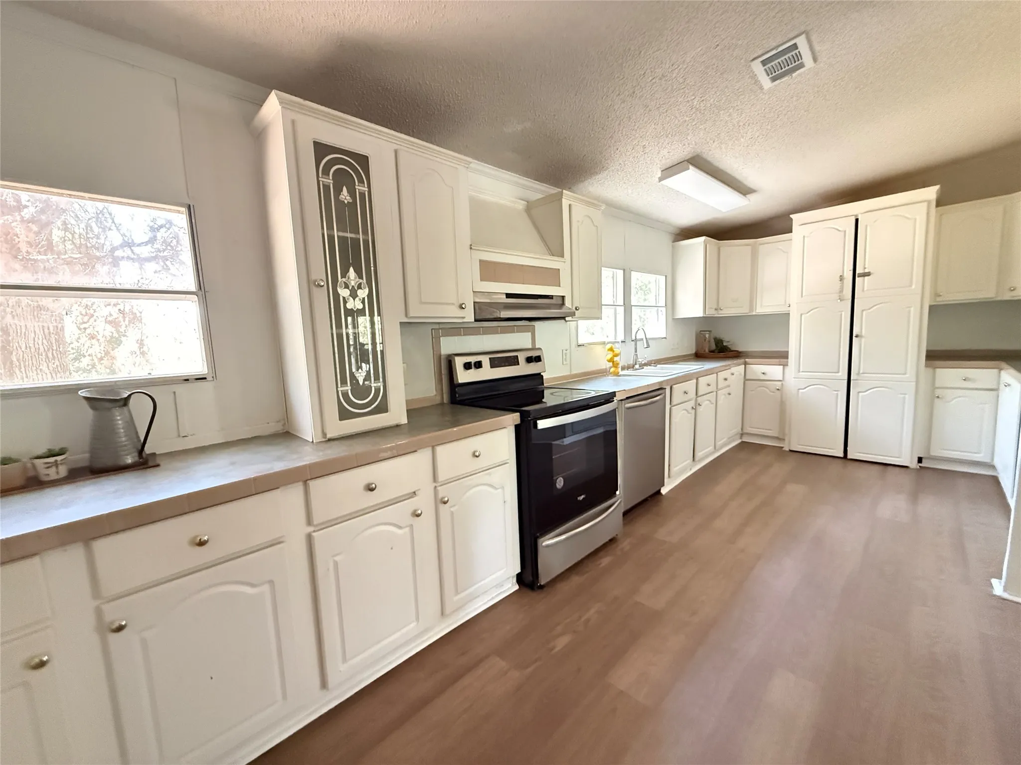 Mobile Home For Sale in Van Zandt County , 279 Vz County Road 3849, Wills Point, Texas 75169, 3 Bedroom, 2 Bathroom, Garage spaces, 1,568 Sqft, built in 2000, mls#21356130, Real Estate Agent in Wills Point, Homes For Sale in Van Zandt county, Homes For Sale in Wills Point, Realtor in Wills Point Texas, Real Estate Brokerage Independent Realty Texas, Luminita Cordes Realtor