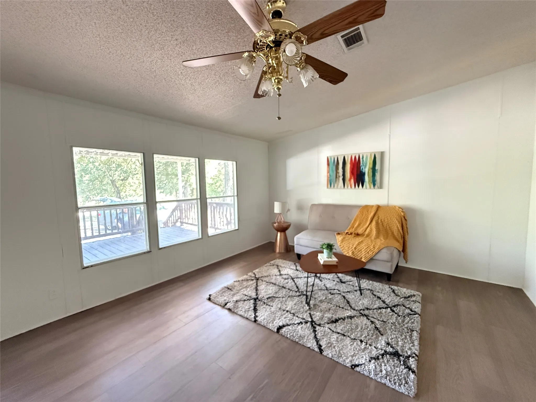 Mobile Home For Sale in Van Zandt County , 279 Vz County Road 3849, Wills Point, Texas 75169, 3 Bedroom, 2 Bathroom, Garage spaces, 1,568 Sqft, built in 2000, mls#21356130, Real Estate Agent in Wills Point, Homes For Sale in Van Zandt county, Homes For Sale in Wills Point, Realtor in Wills Point Texas, Real Estate Brokerage Independent Realty Texas, Luminita Cordes Realtor