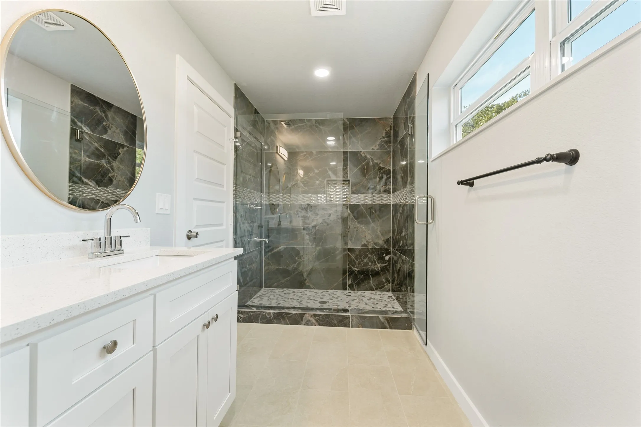Single Family Residence For Sale in Dallas County , 11915 Carson, Balch Springs, Texas 75180, 3 Bedroom, 2 Bathroom, 2 Garage spaces, 1,593 Sqft, built in 2023, mls#21356149, Real Estate Agent in Balch Springs, Homes For Sale in Dallas county, Homes For Sale in Balch Springs, Realtor in Balch Springs Texas, Real Estate Brokerage Independent Realty Texas, Luminita Cordes Realtor