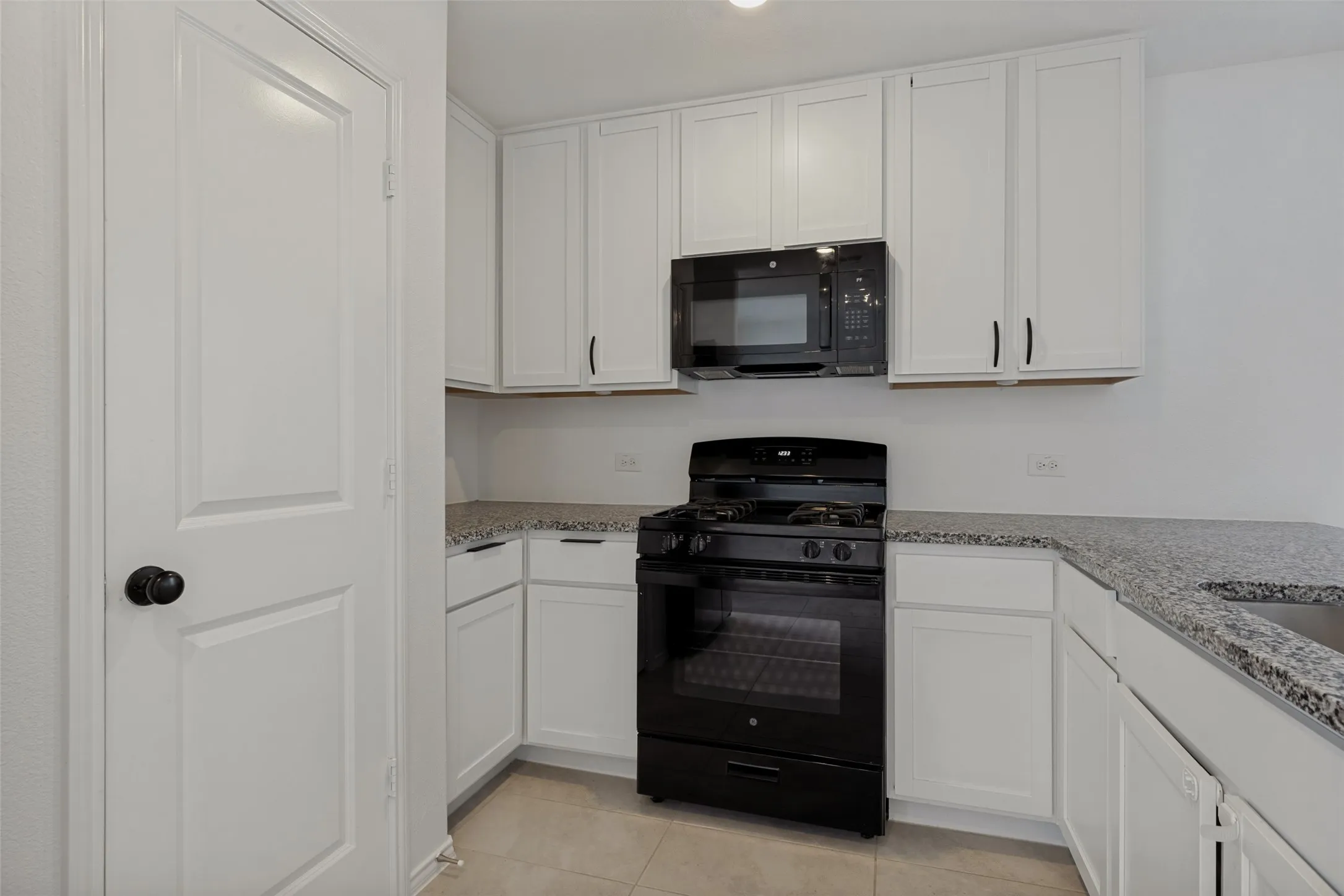 Single Family Residence For Sale in Denton County , 11855 Gabbro Drive, Justin, Texas 76247, 3 Bedroom, 2 Bathroom, 2 Garage spaces, 1,253 Sqft, built in 2023, mls#21356163, Real Estate Agent in Justin, Homes For Sale in Denton county, Homes For Sale in Justin, Realtor in Justin Texas, Real Estate Brokerage Independent Realty Texas, Luminita Cordes Realtor