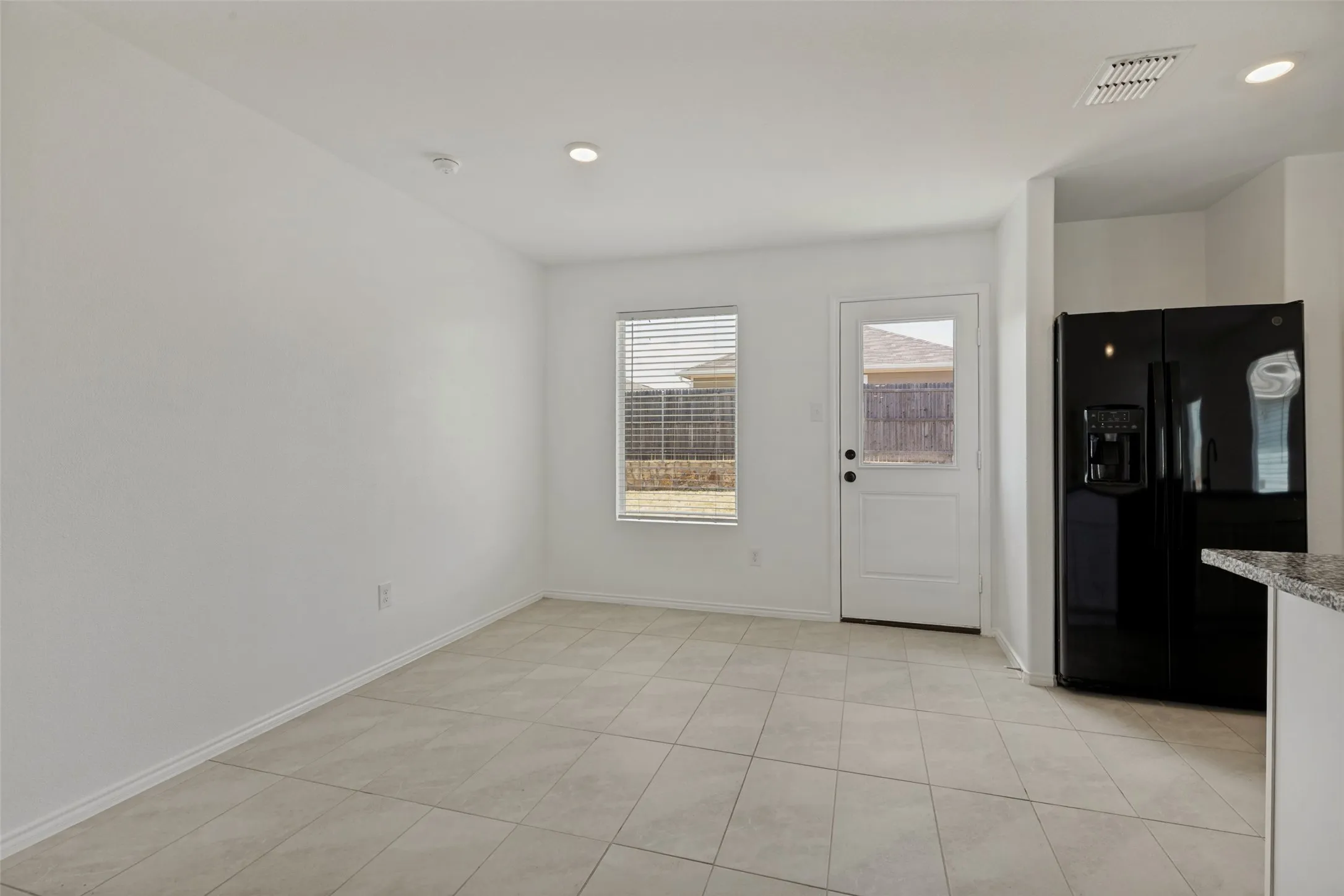 Single Family Residence For Sale in Denton County , 11855 Gabbro Drive, Justin, Texas 76247, 3 Bedroom, 2 Bathroom, 2 Garage spaces, 1,253 Sqft, built in 2023, mls#21356163, Real Estate Agent in Justin, Homes For Sale in Denton county, Homes For Sale in Justin, Realtor in Justin Texas, Real Estate Brokerage Independent Realty Texas, Luminita Cordes Realtor